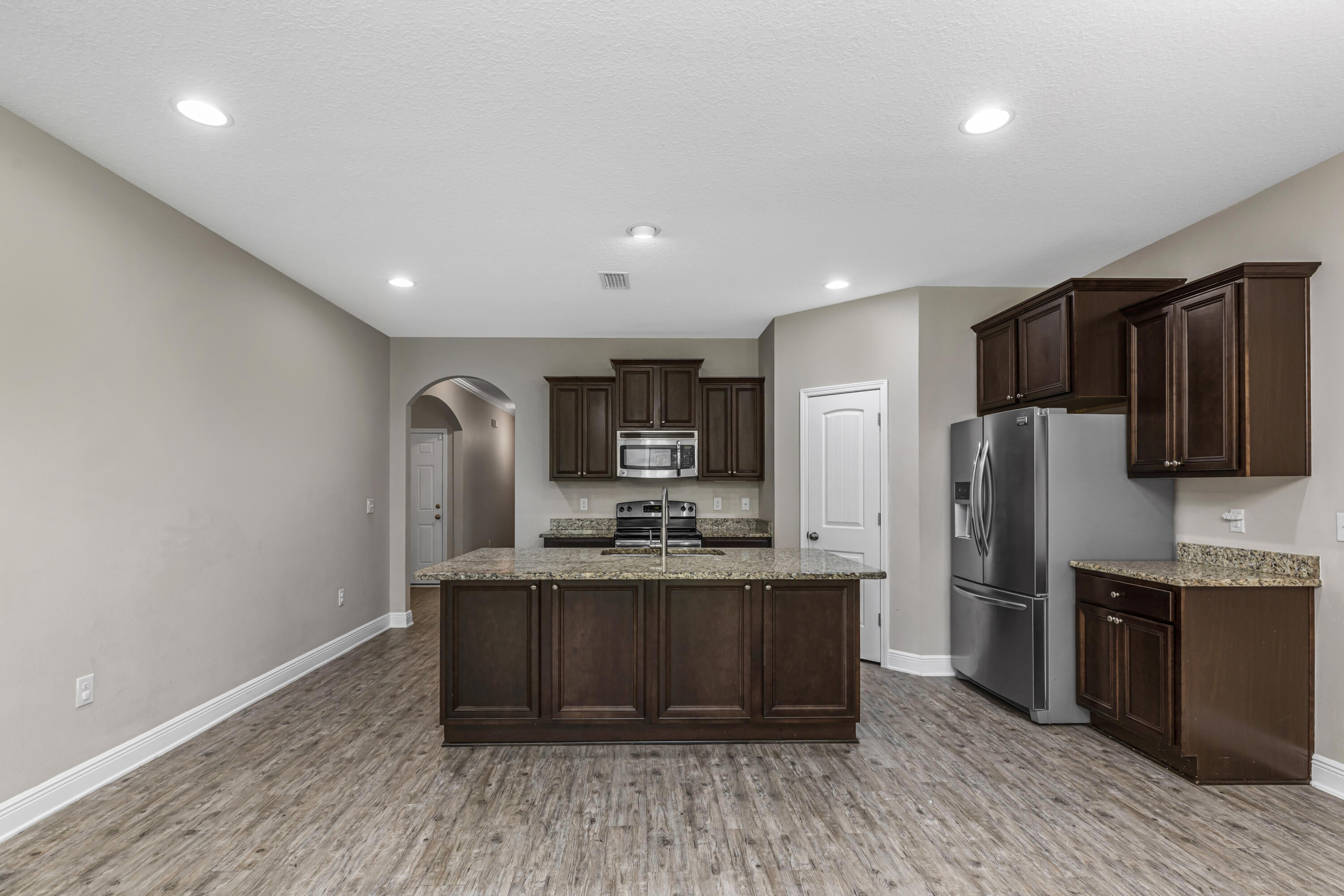 AUTUMN WOODS - Residential Lease