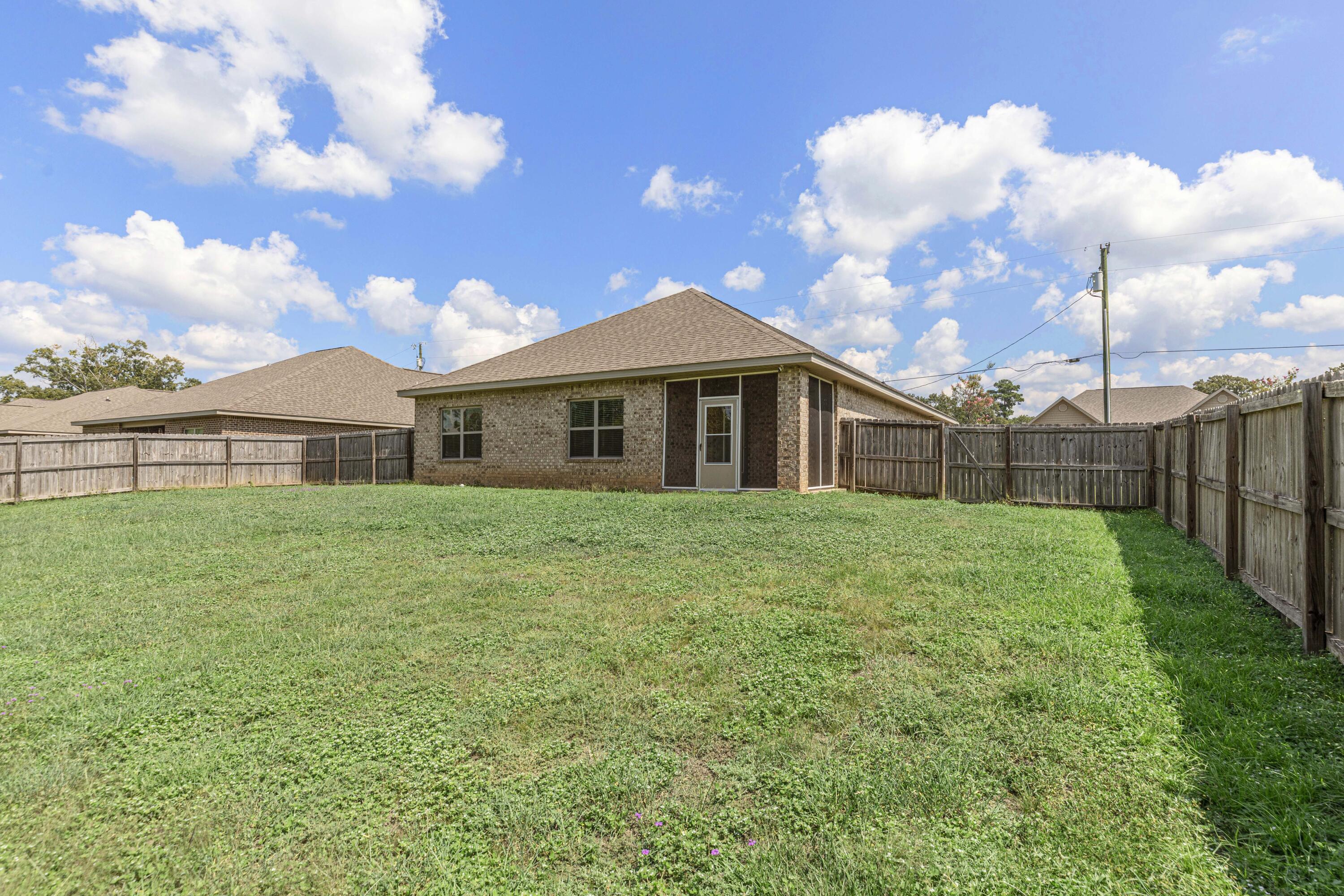 AUTUMN WOODS - Residential Lease