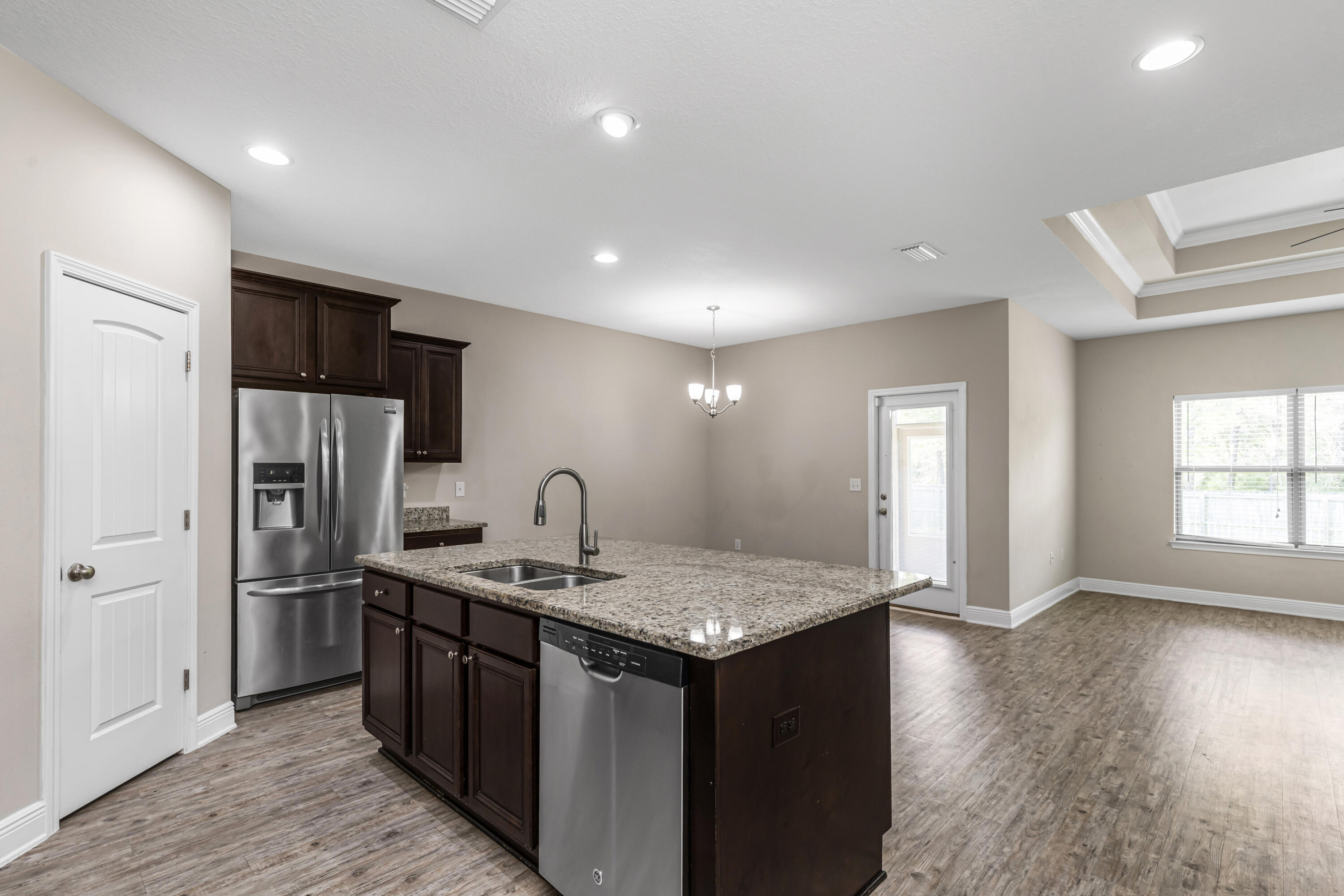 AUTUMN WOODS - Residential Lease