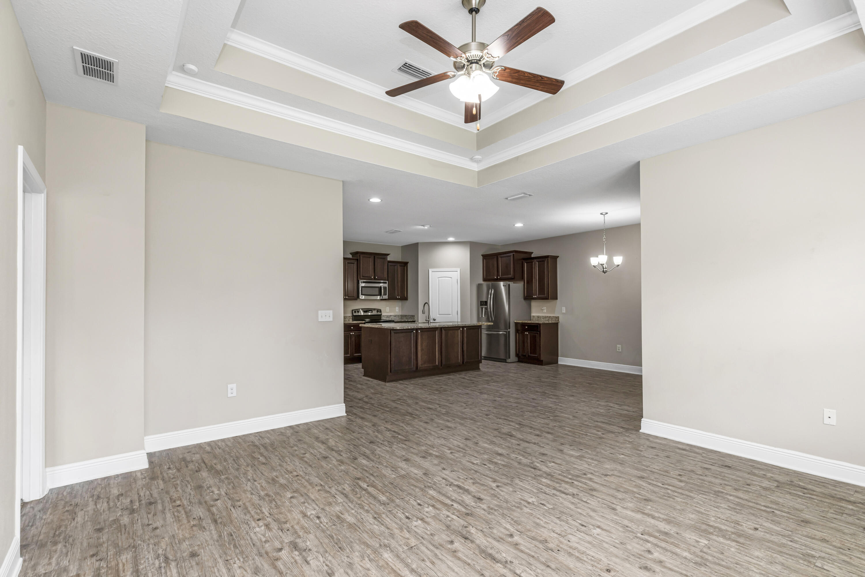 AUTUMN WOODS - Residential Lease