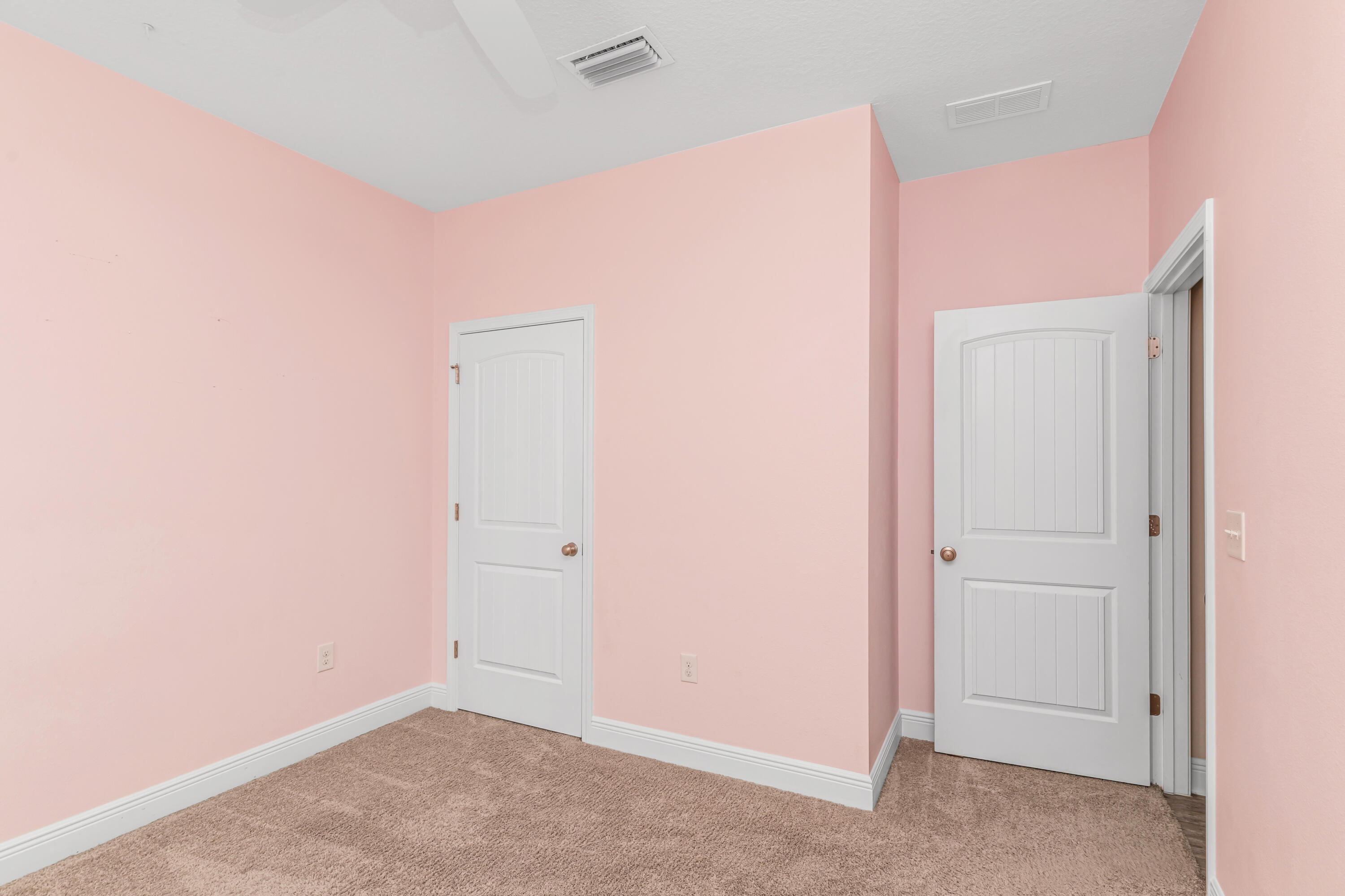 AUTUMN WOODS - Residential Lease