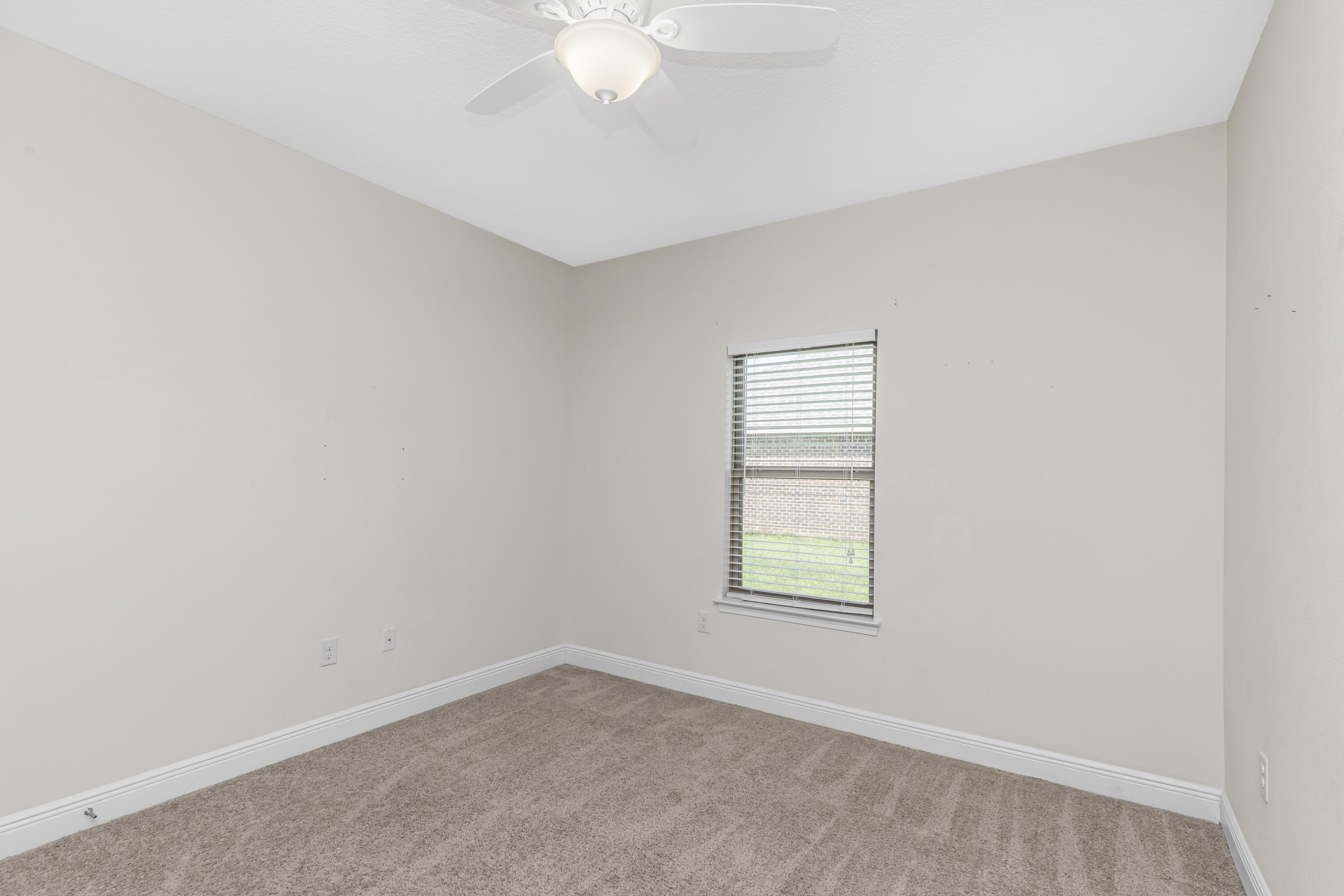 AUTUMN WOODS - Residential Lease