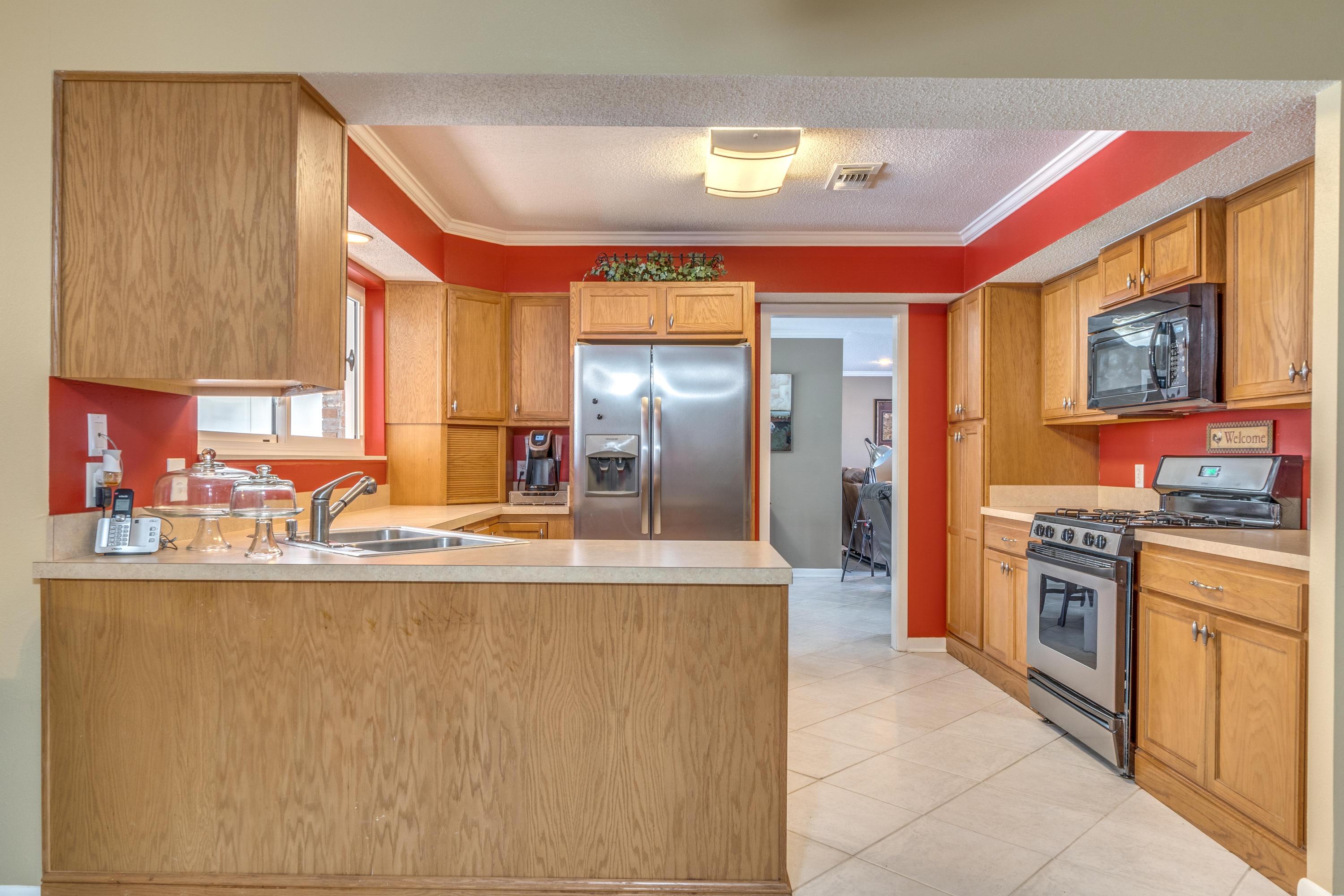 LAKE LORRAINE ESTATES - Residential