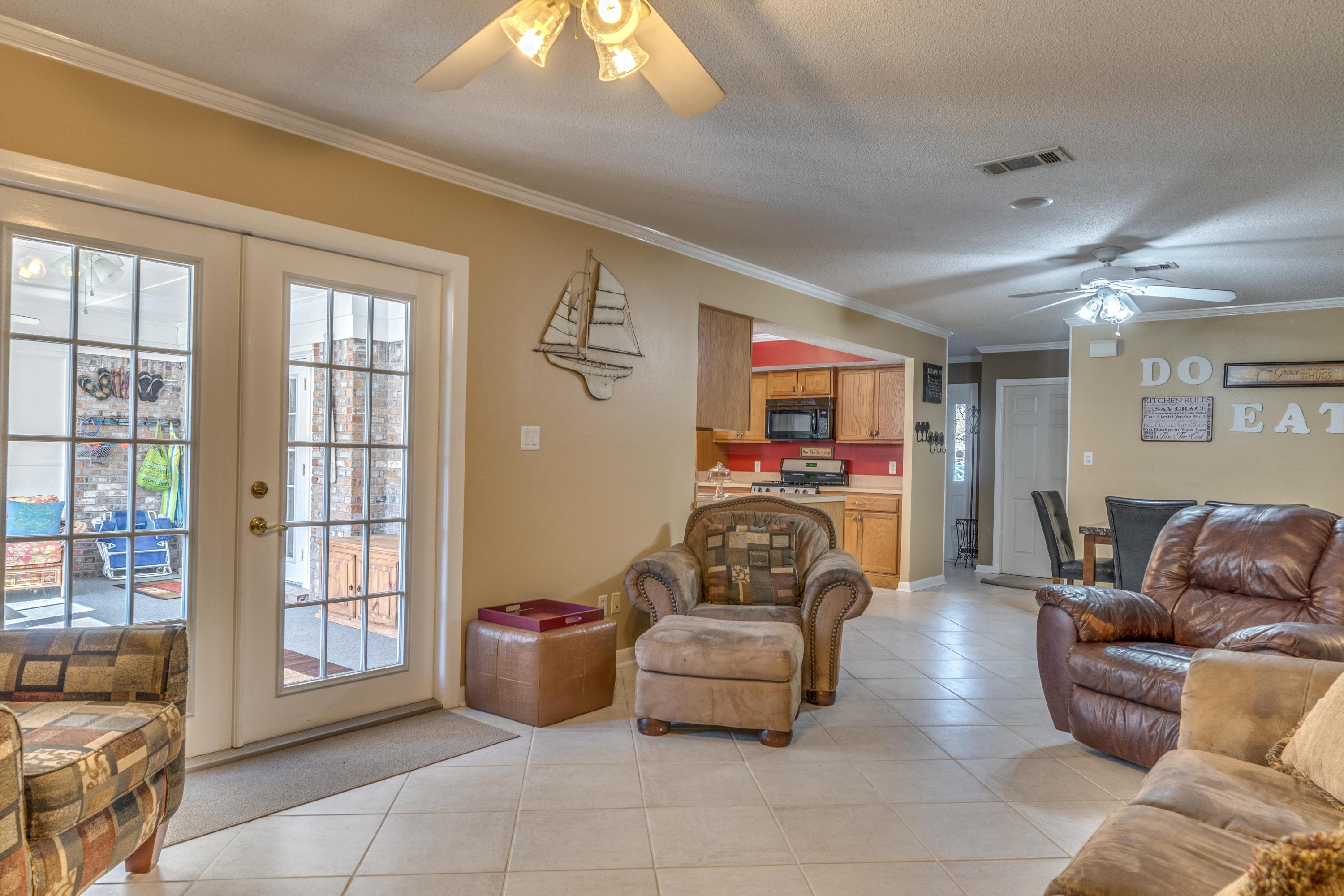 LAKE LORRAINE ESTATES - Residential