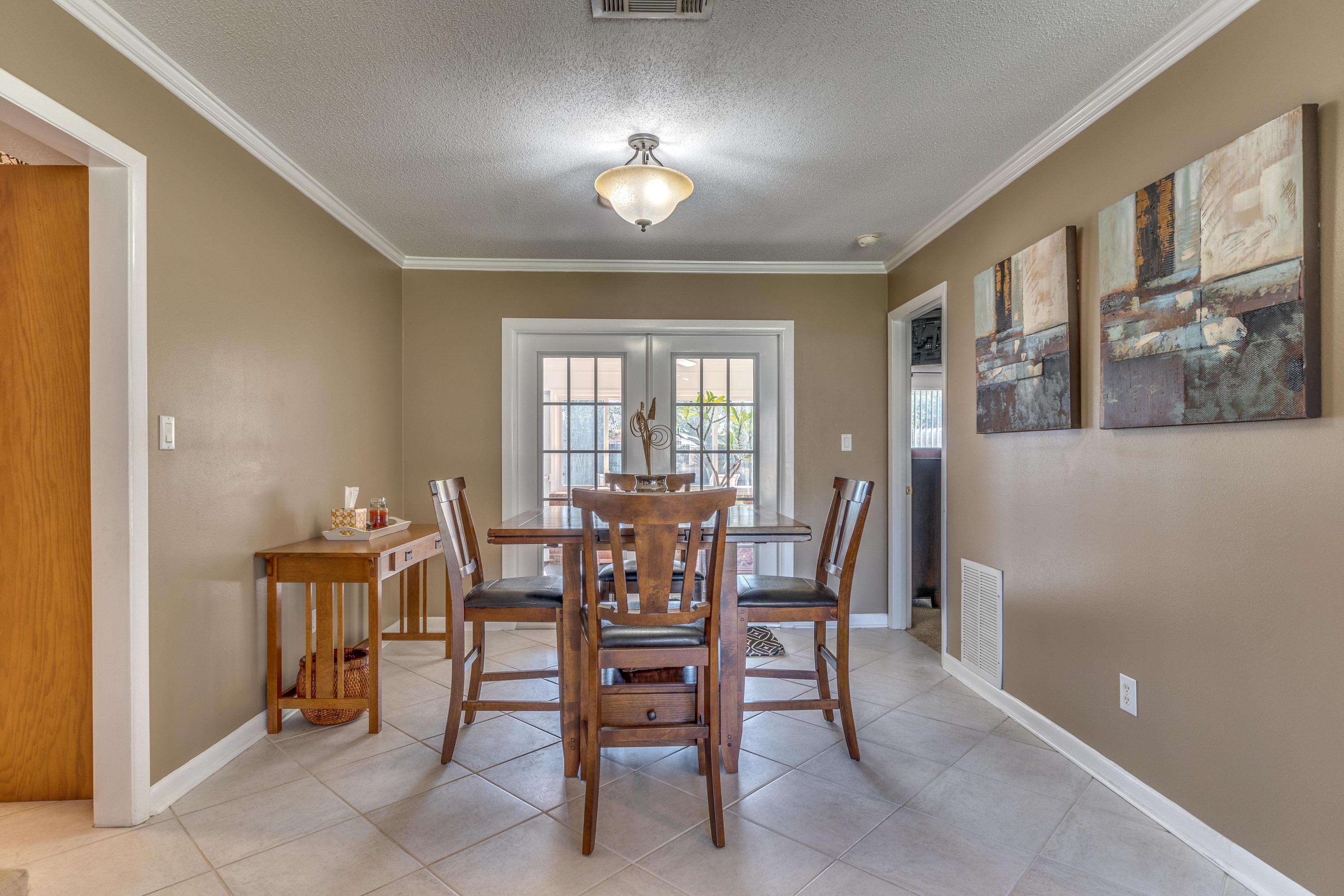 LAKE LORRAINE ESTATES - Residential