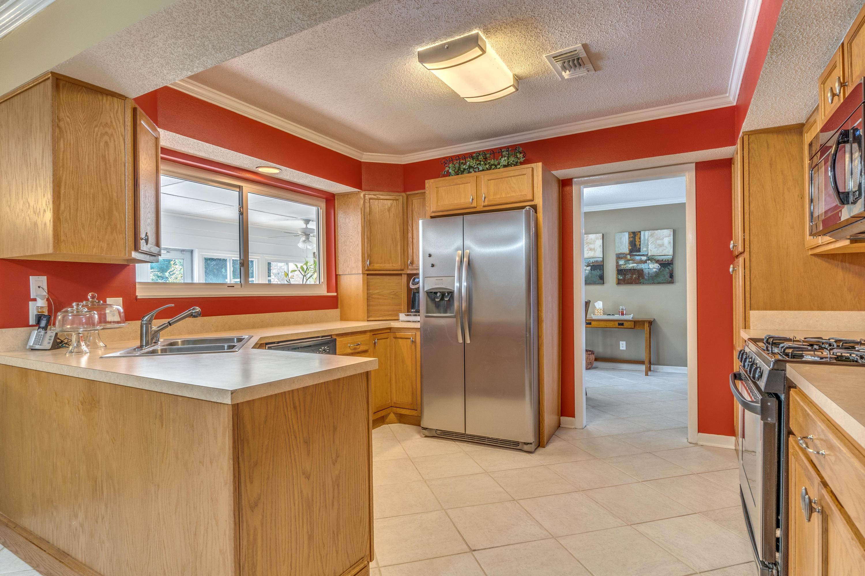 LAKE LORRAINE ESTATES - Residential