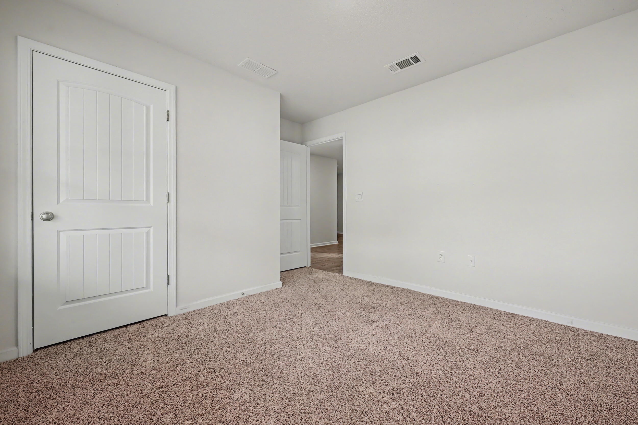 LAKERIDGE EST - Residential