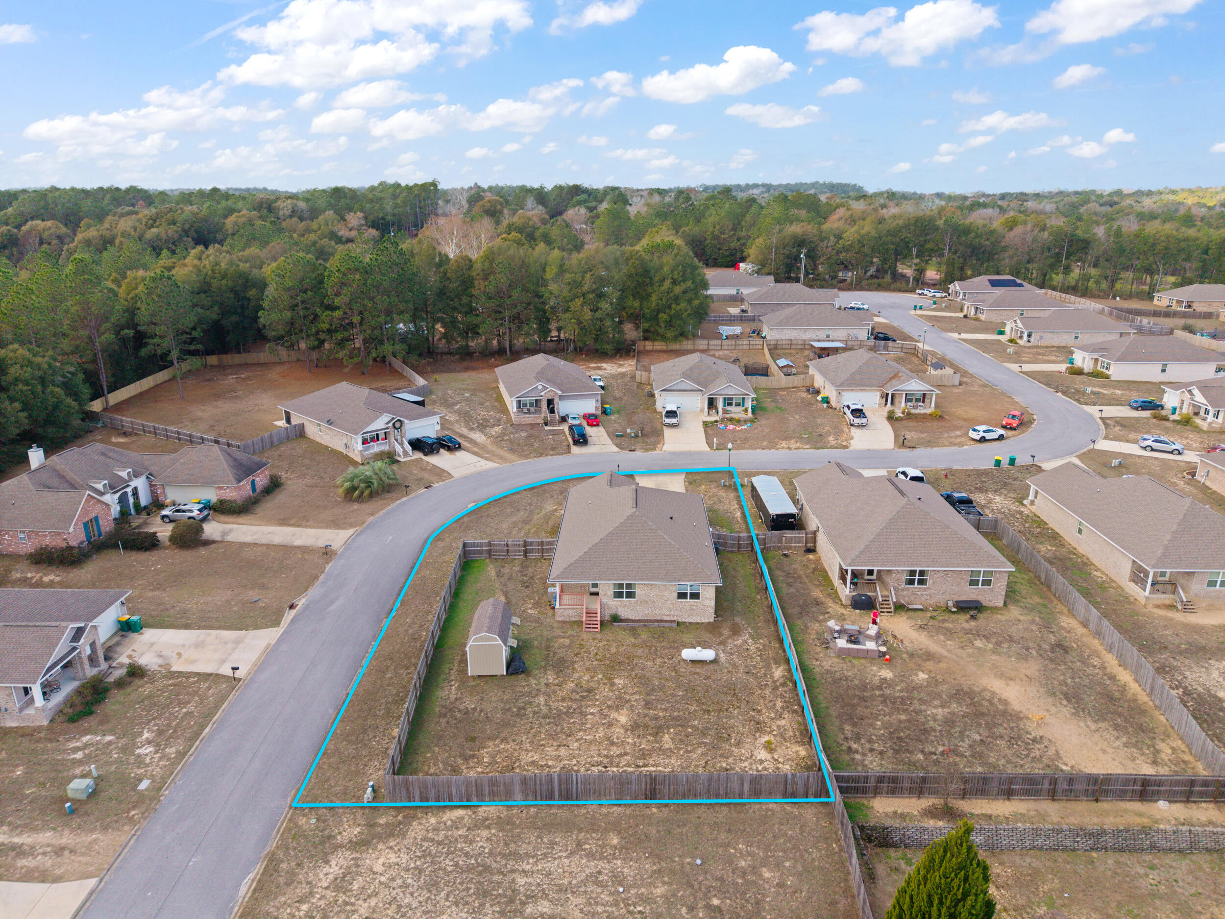 LAKERIDGE EST - Residential