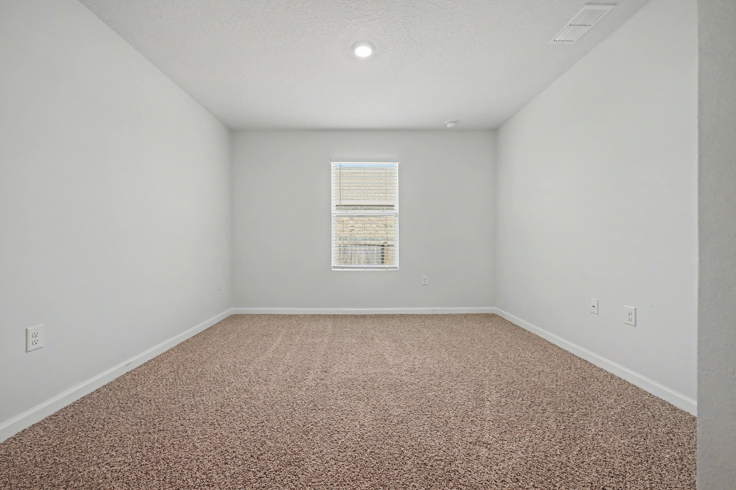 LAKERIDGE EST - Residential