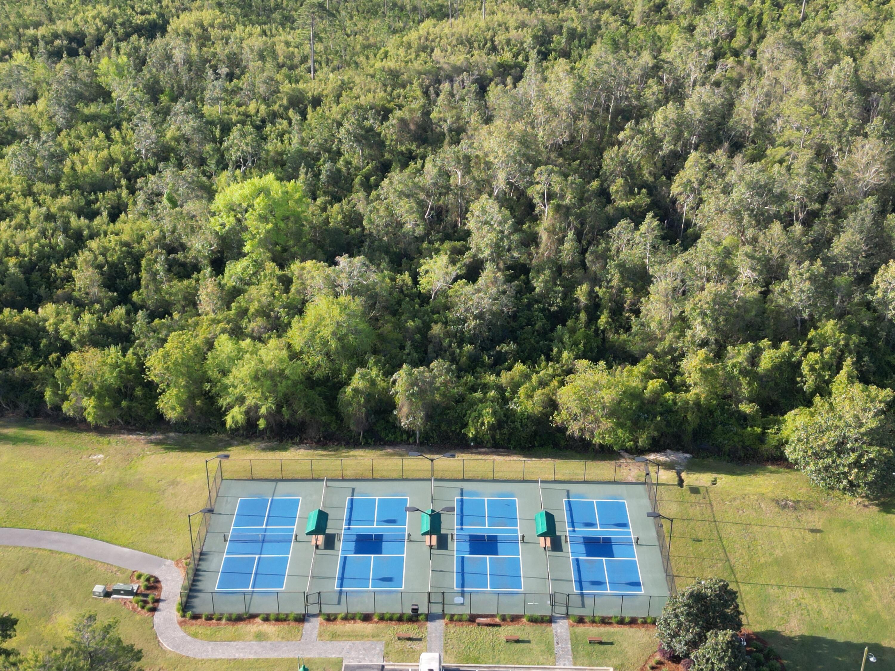 HAMMOCK BAY - Residential