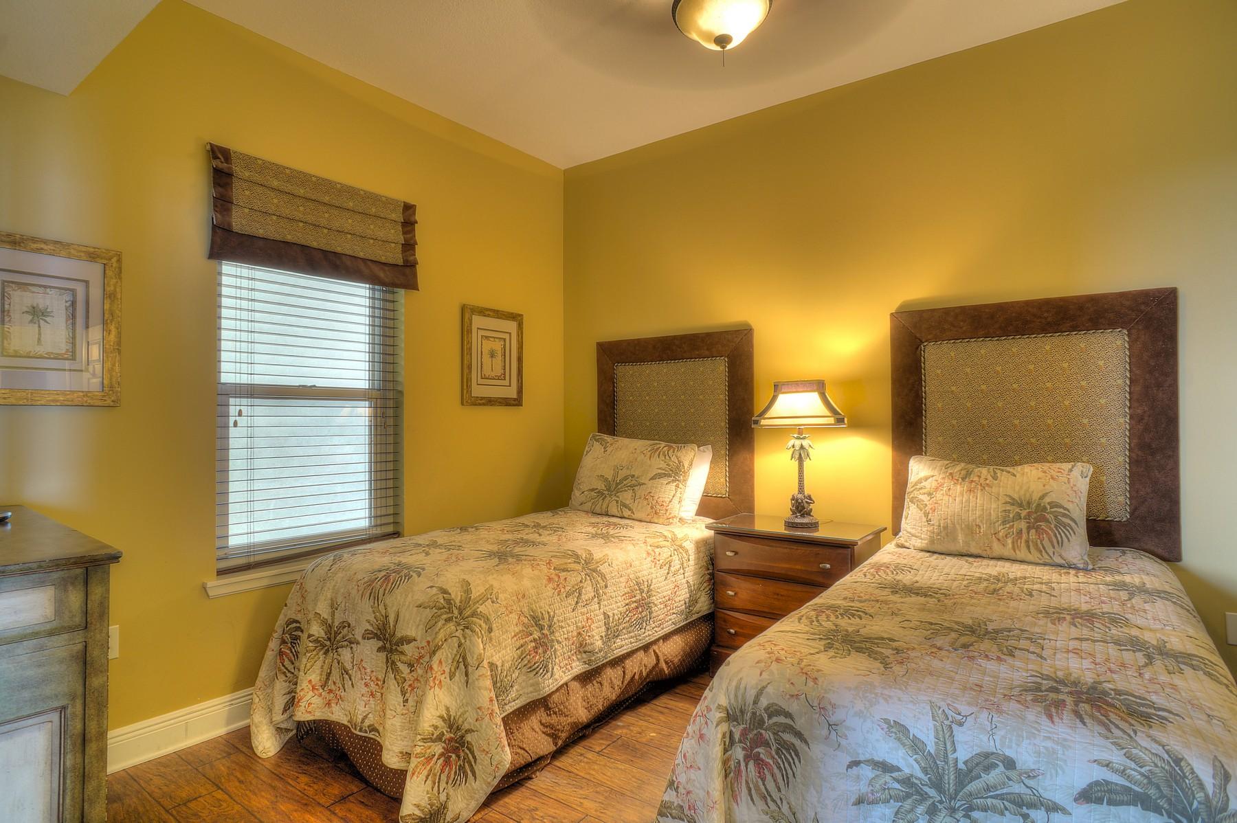 ARIEL DUNES II - Residential