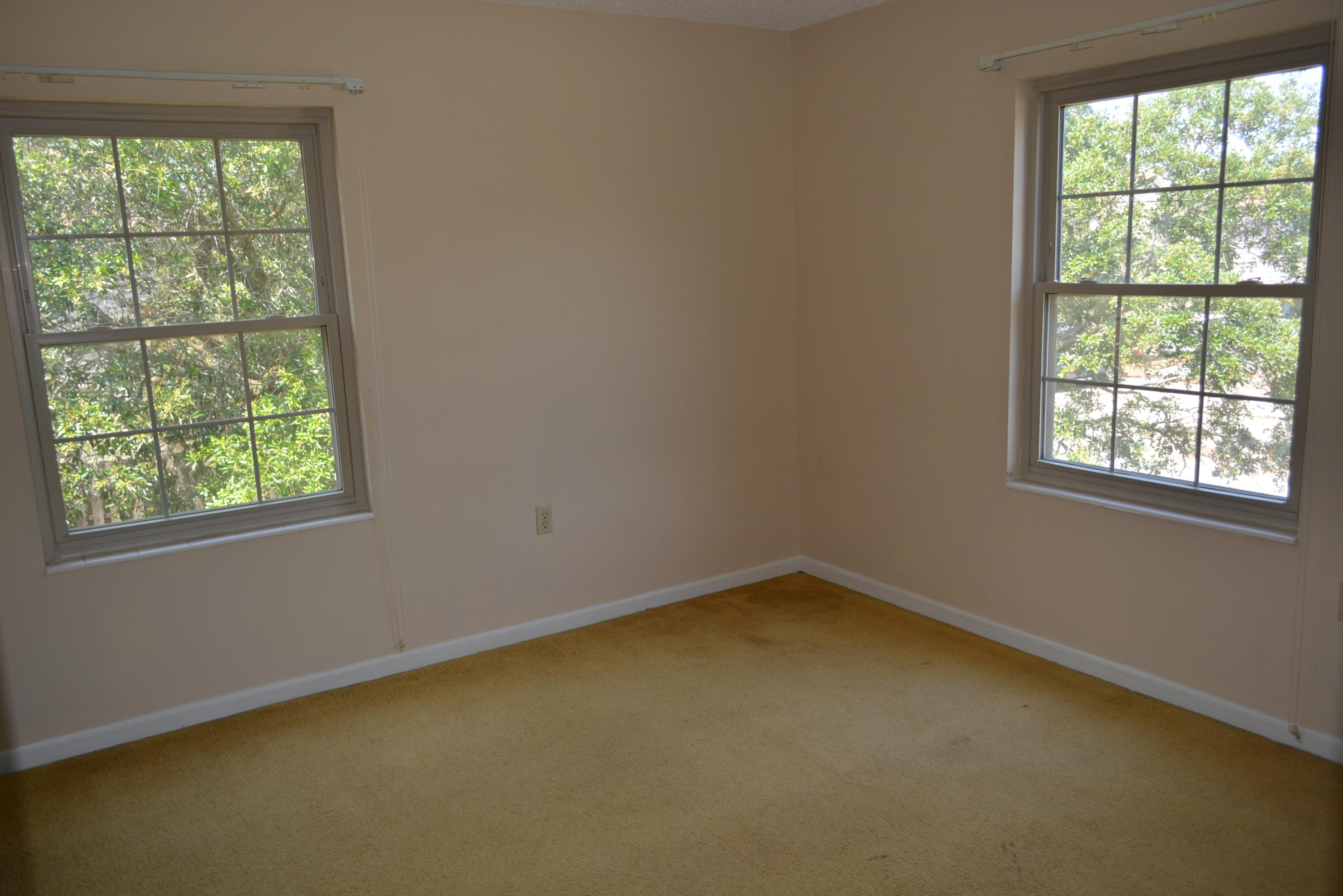 PLANTATION MANOR - Residential