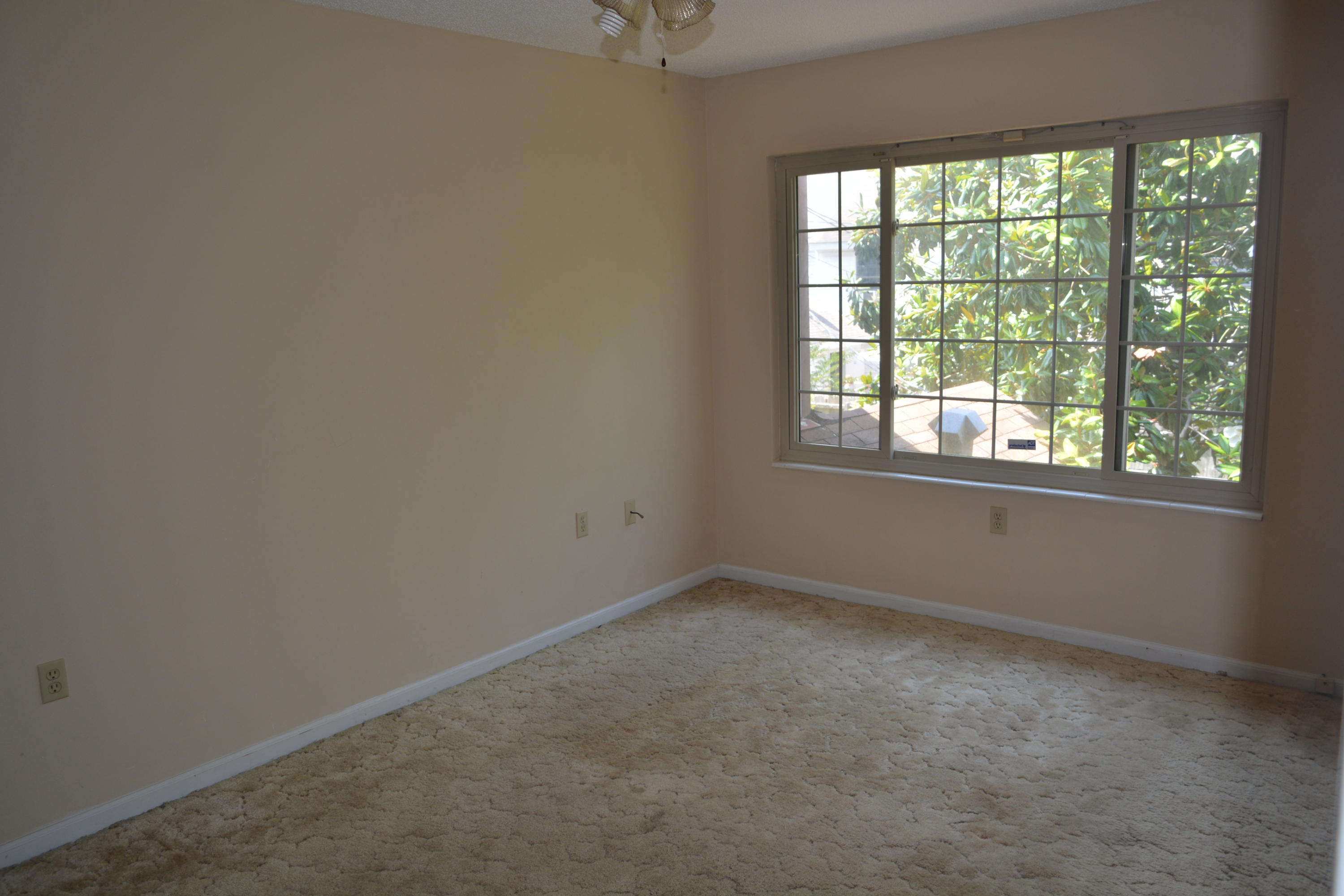 PLANTATION MANOR - Residential