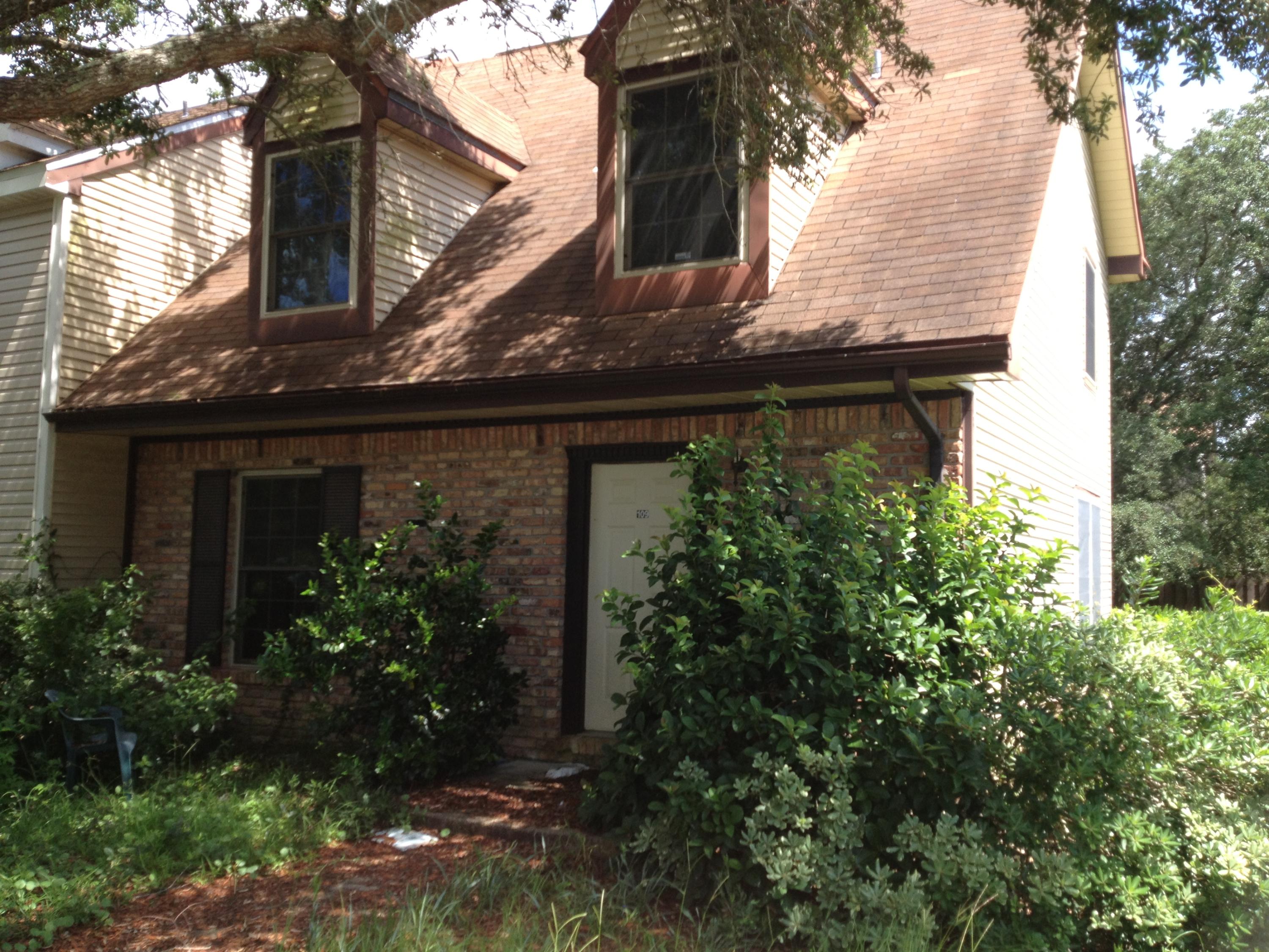 PLANTATION MANOR - Residential