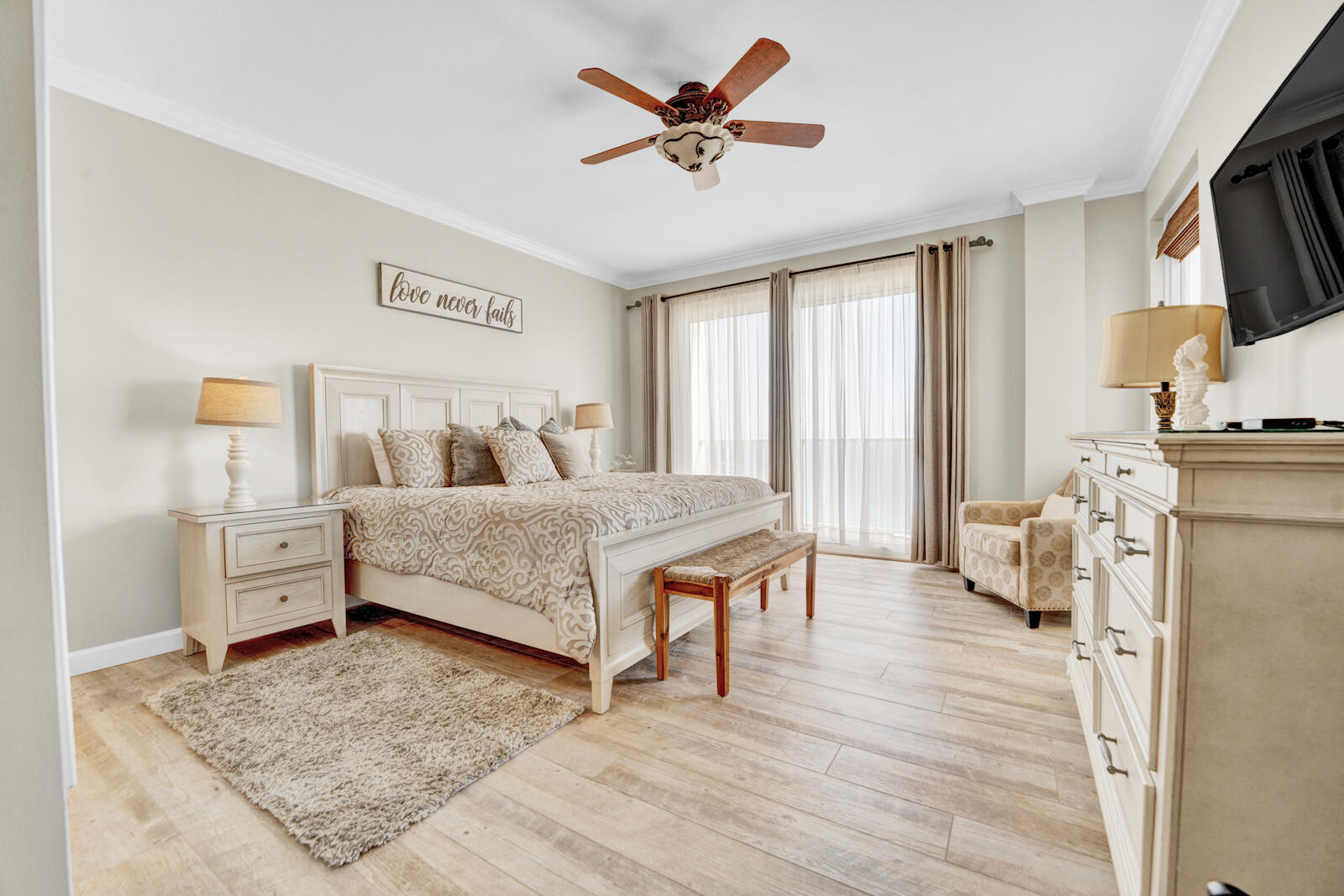 Grande Surf Club - Residential