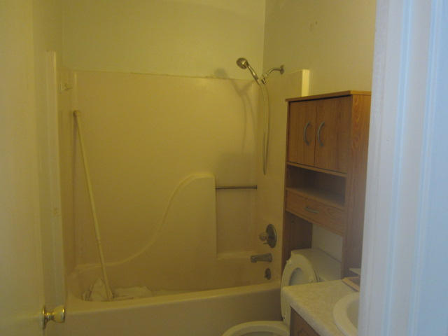 CREEKSIDE 2 - Residential Lease