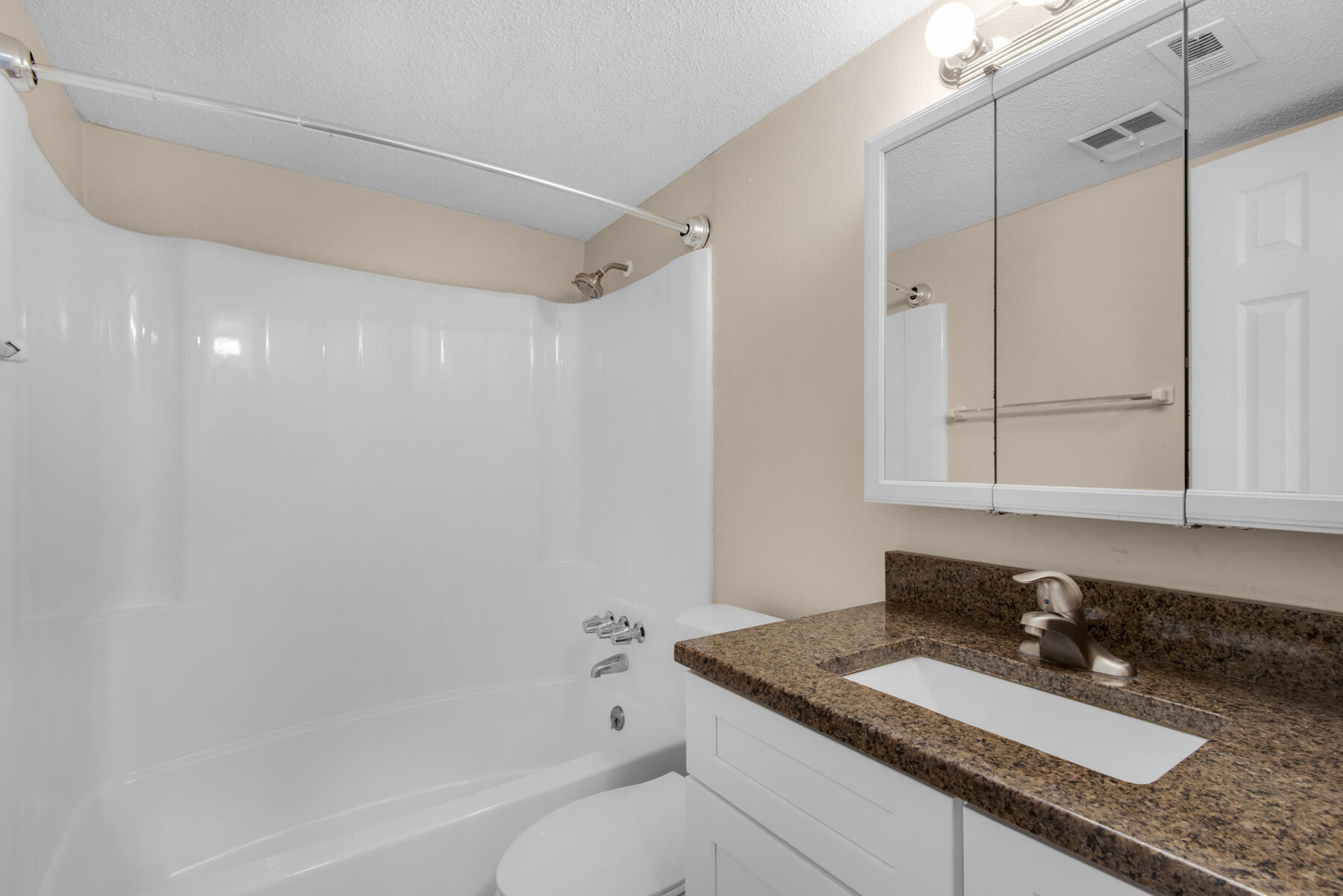 CEDARS CONDO - Residential