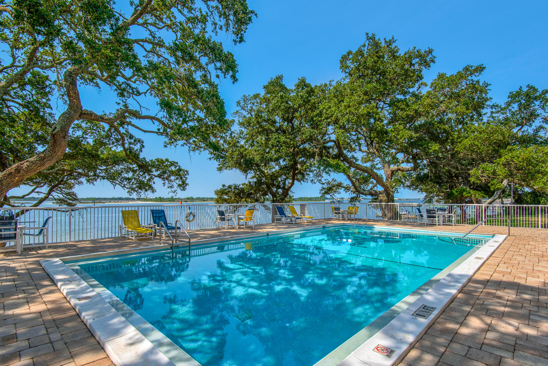 CEDARS CONDO - Residential