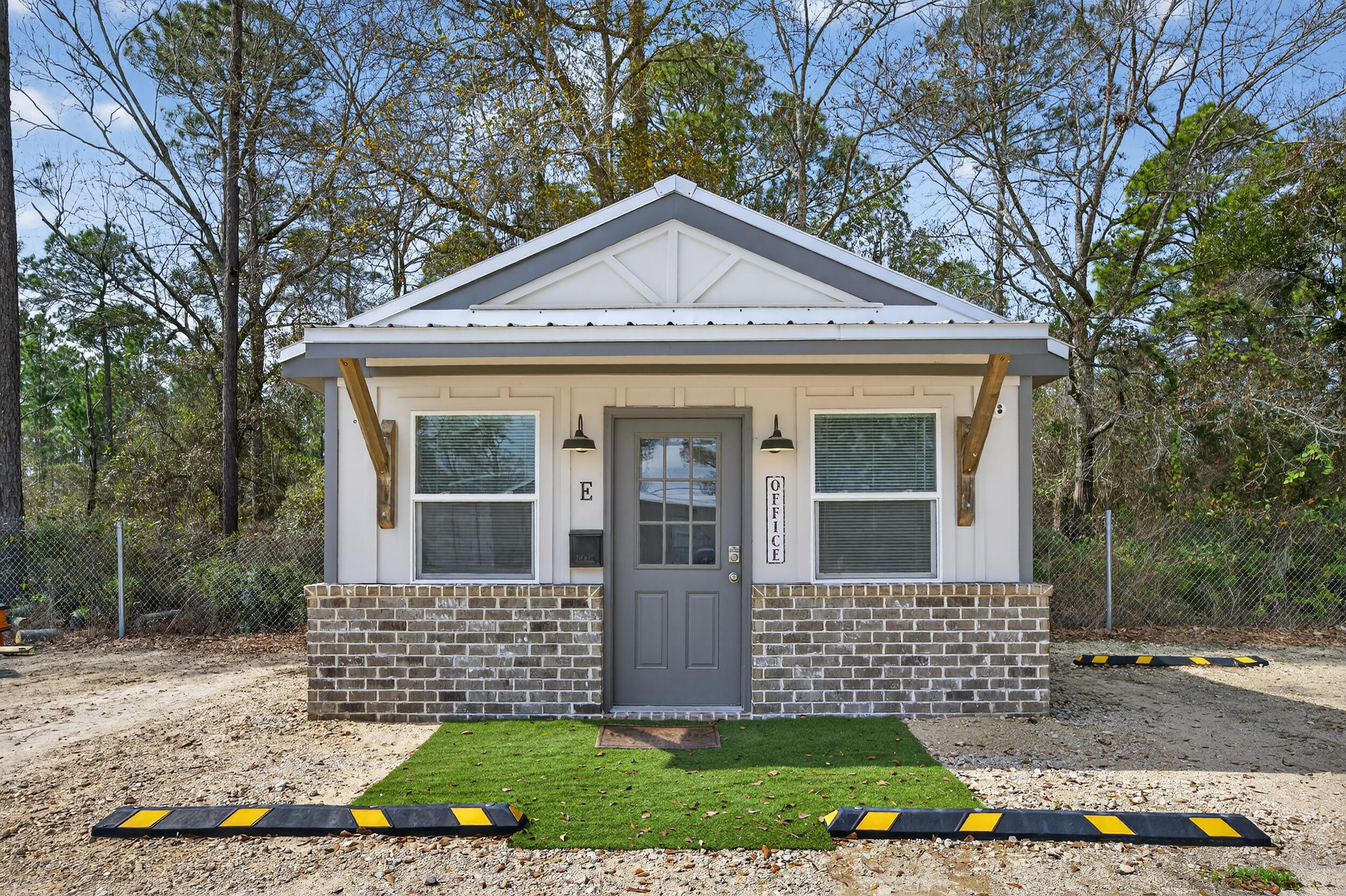 JOLLY BAY ACRES - Residential