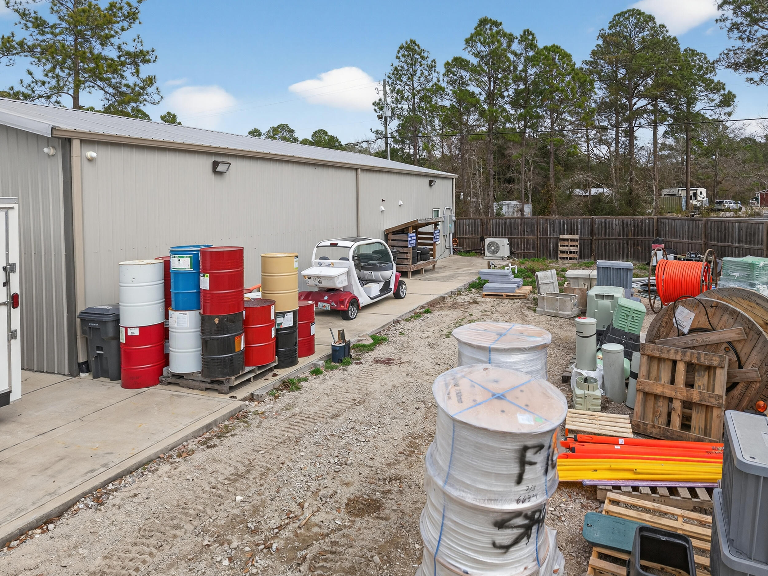 JOLLY BAY ACRES - Residential