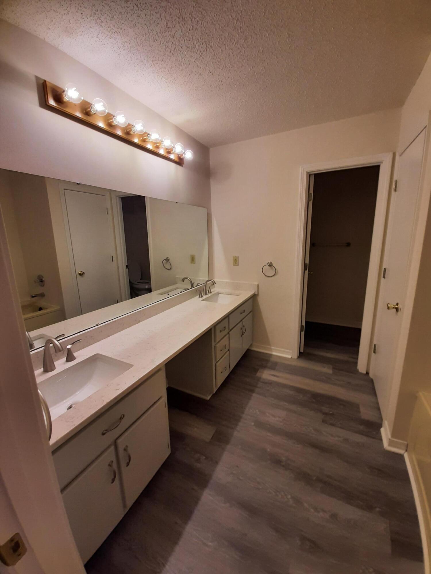 OAKCREST F/G PLAT#4 - Residential