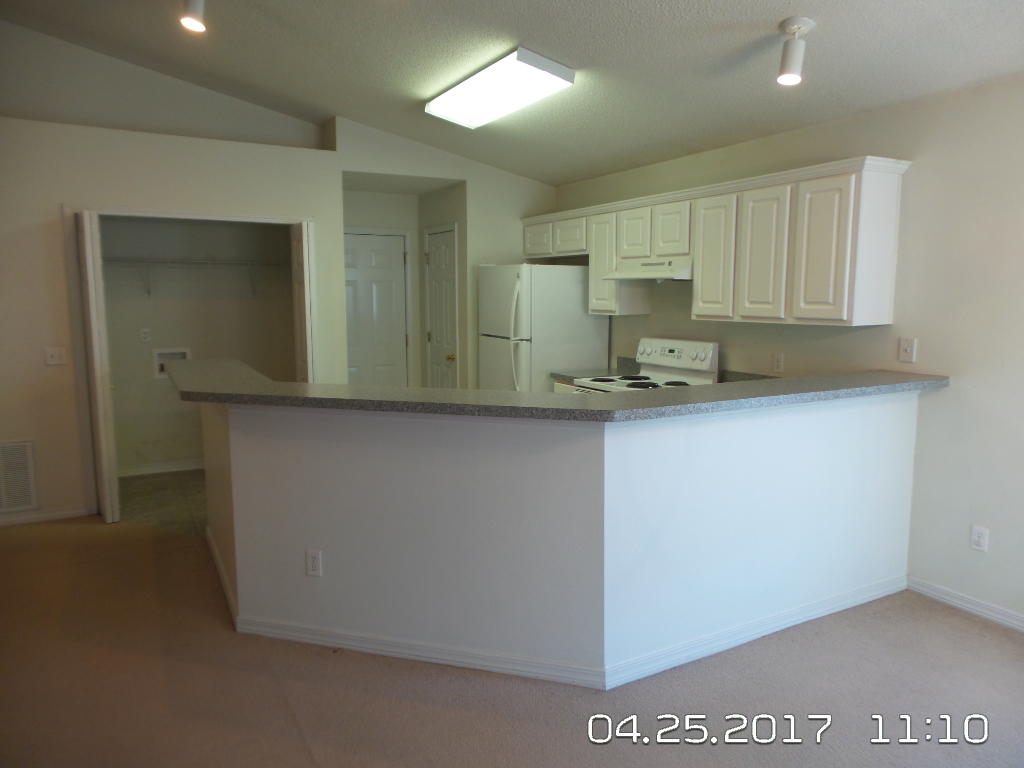 REDSTONE ESTATES - Residential Lease