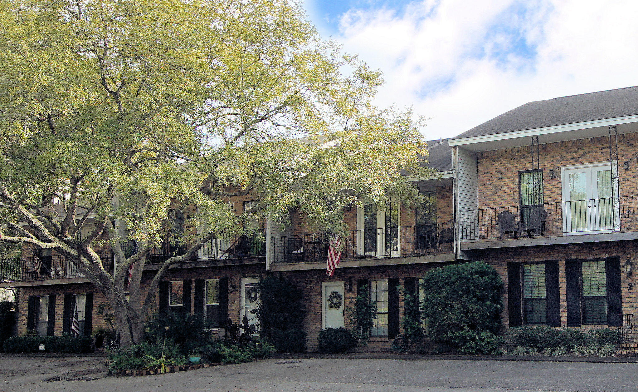 Cinco Bayou Cercle Nautique TH - Residential