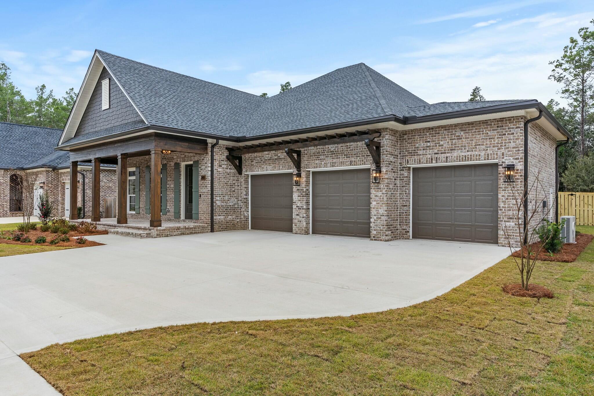 HAMMOCK BAY - Residential