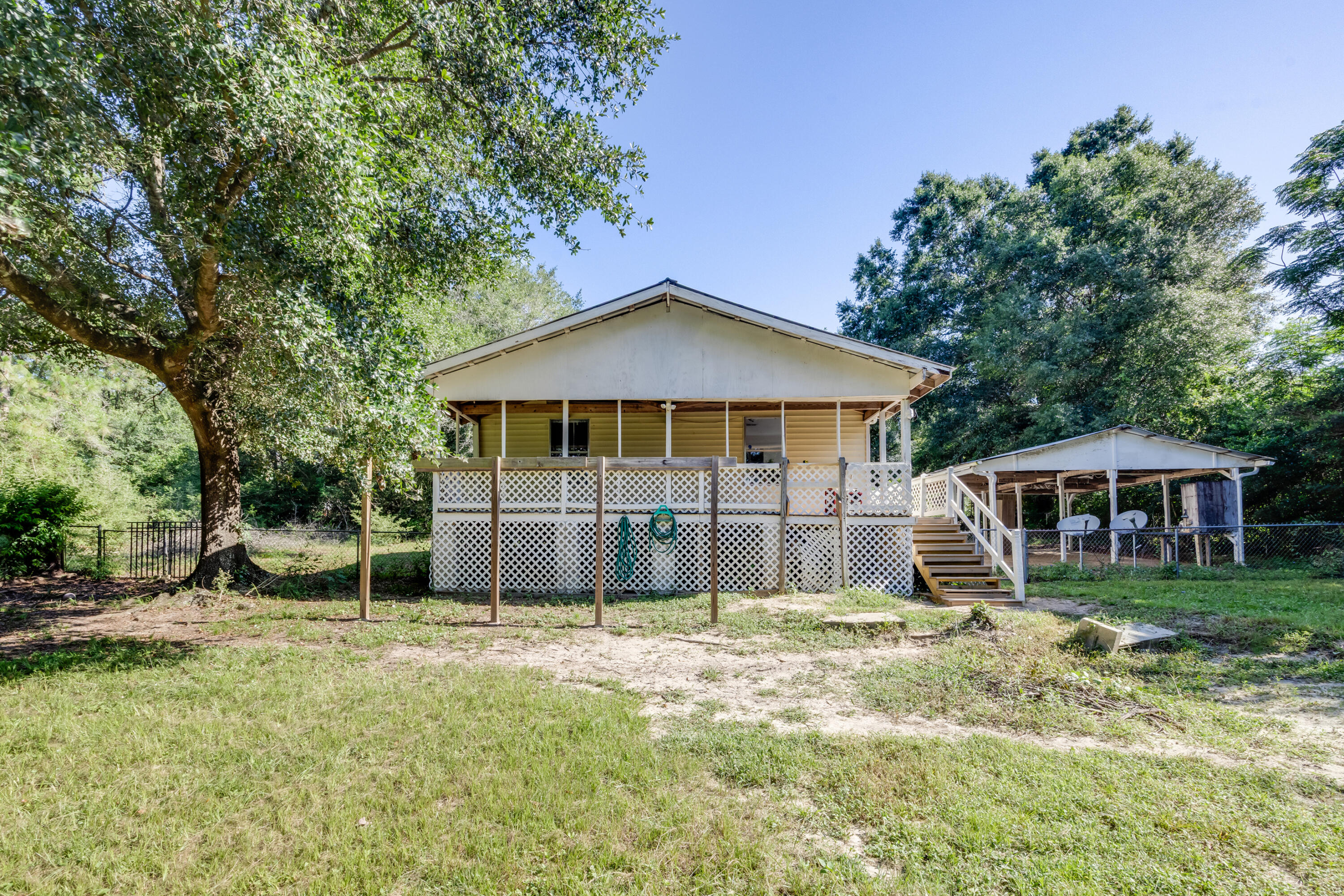 EDNEYS WEST HILL LOT 5 BLK 2 - Residential