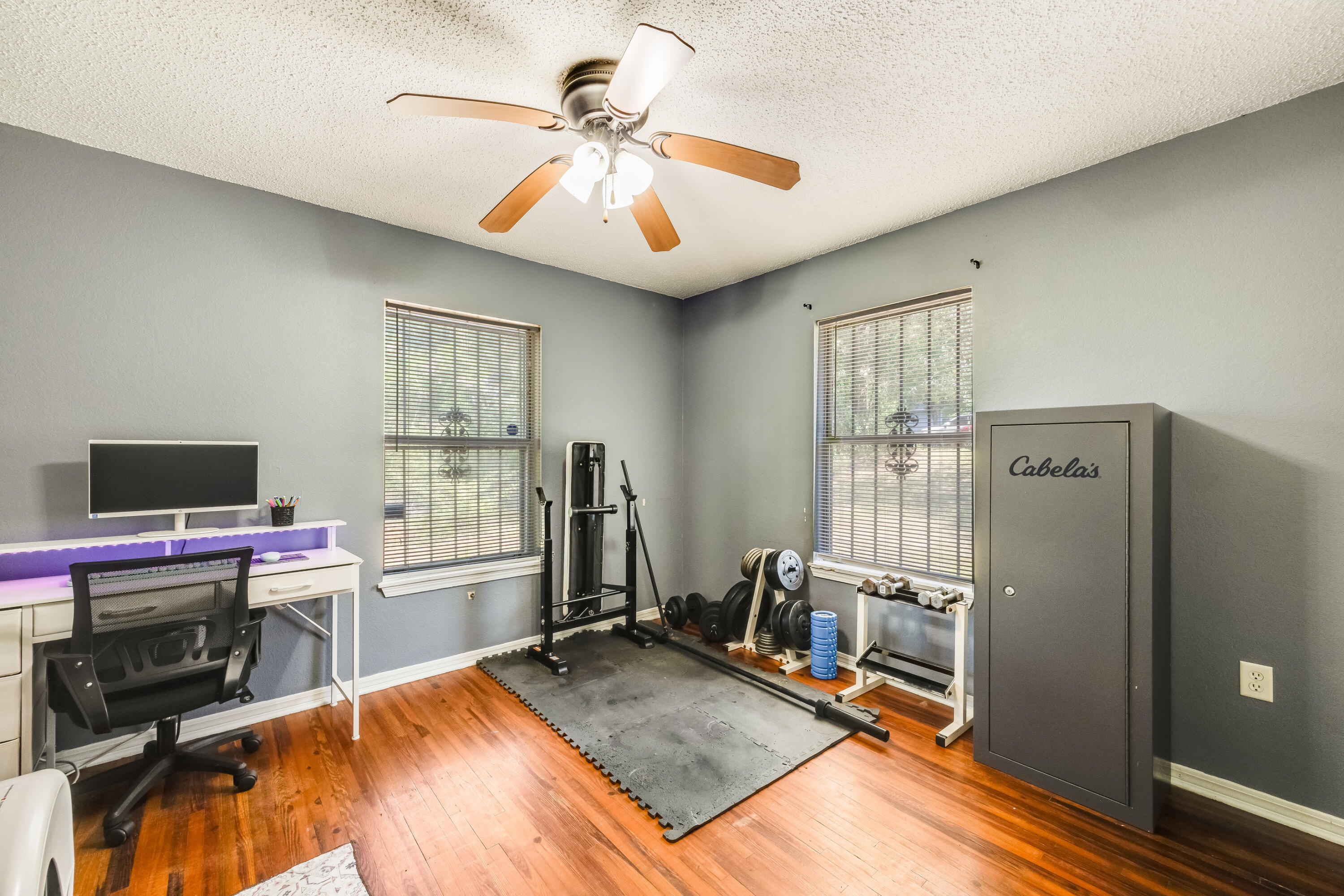 EDNEYS WEST HILL LOT 5 BLK 2 - Residential