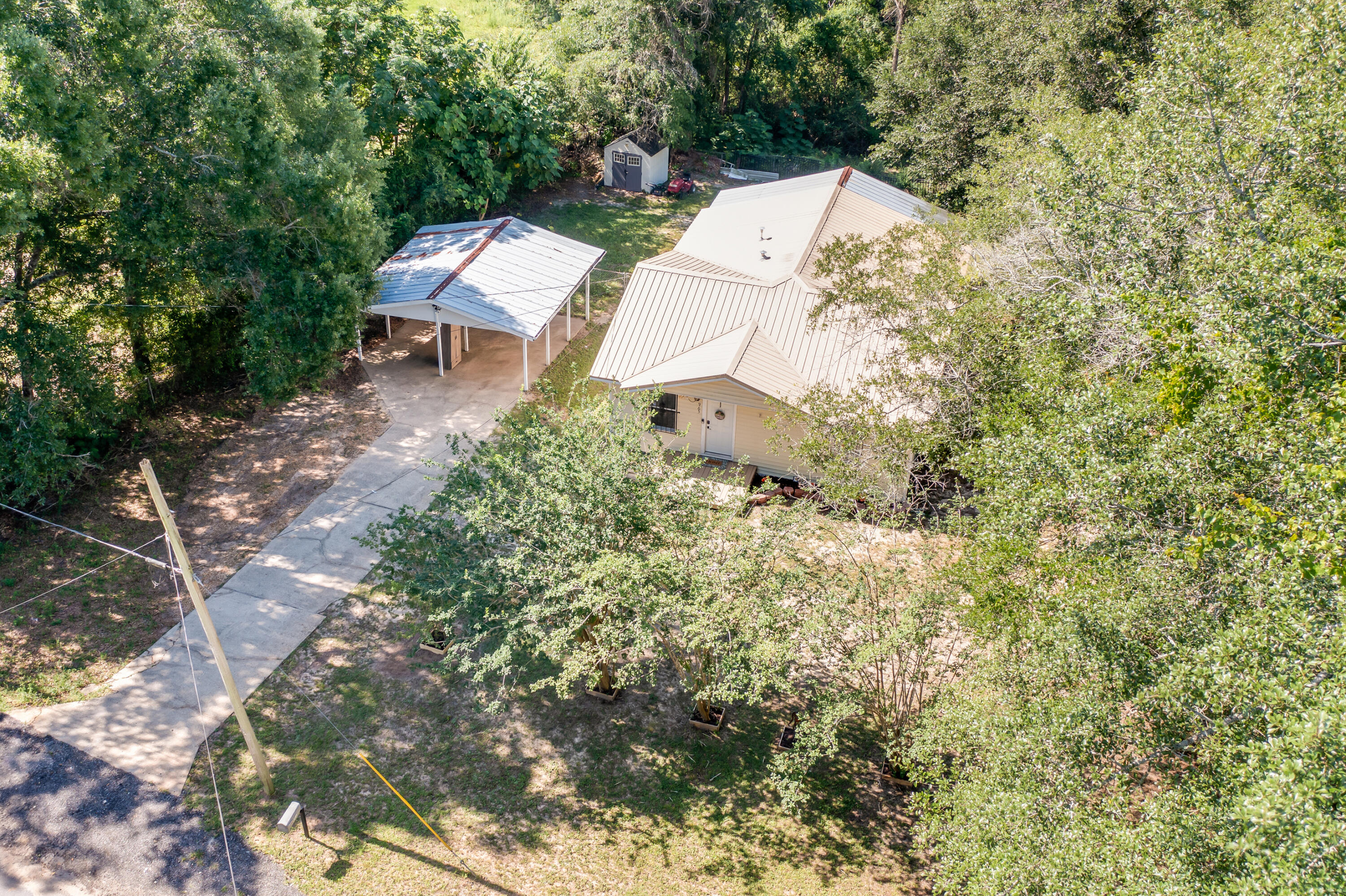 EDNEYS WEST HILL LOT 5 BLK 2 - Residential