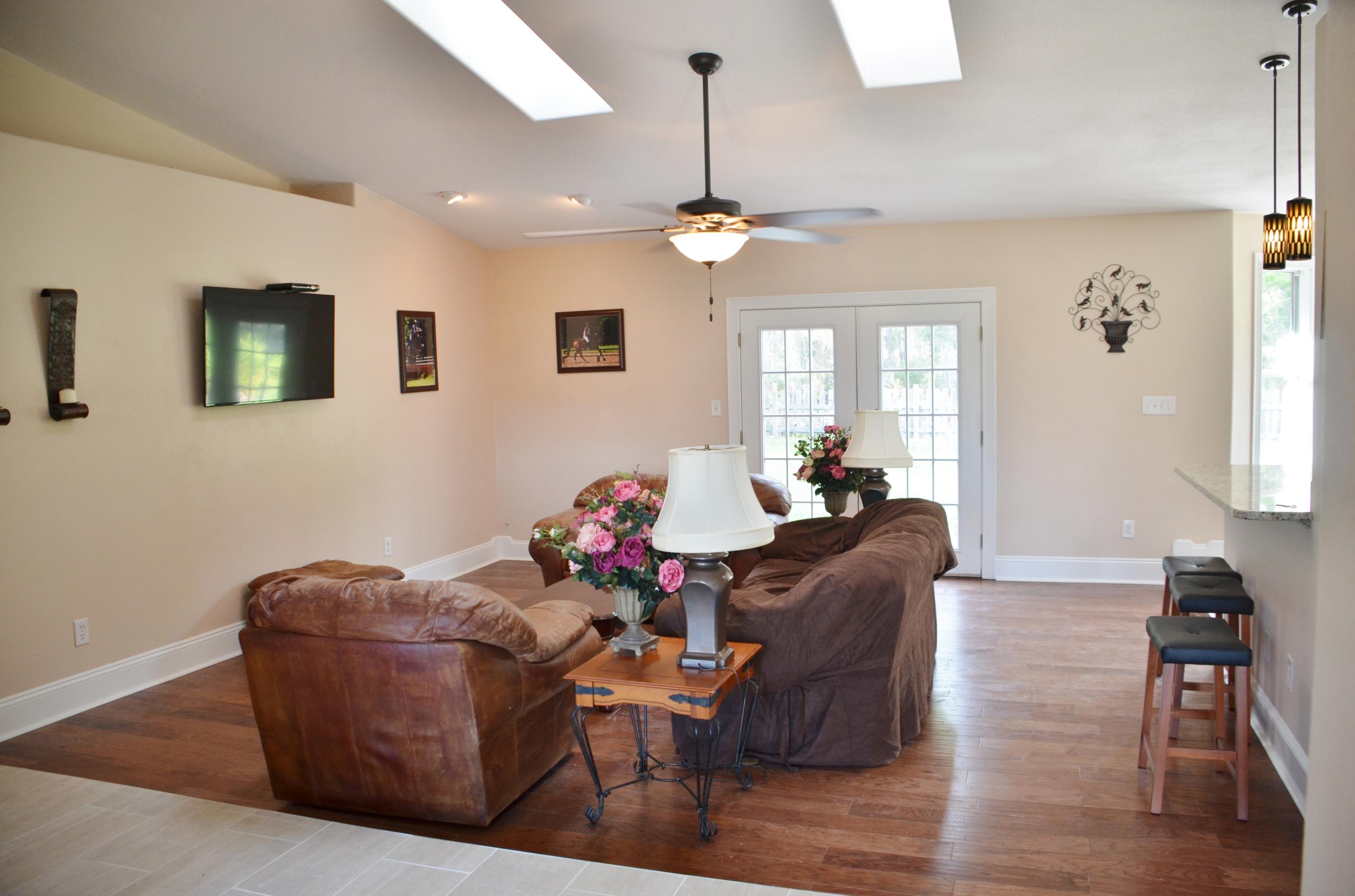 SANTA ROSA SHORES EAST - Residential