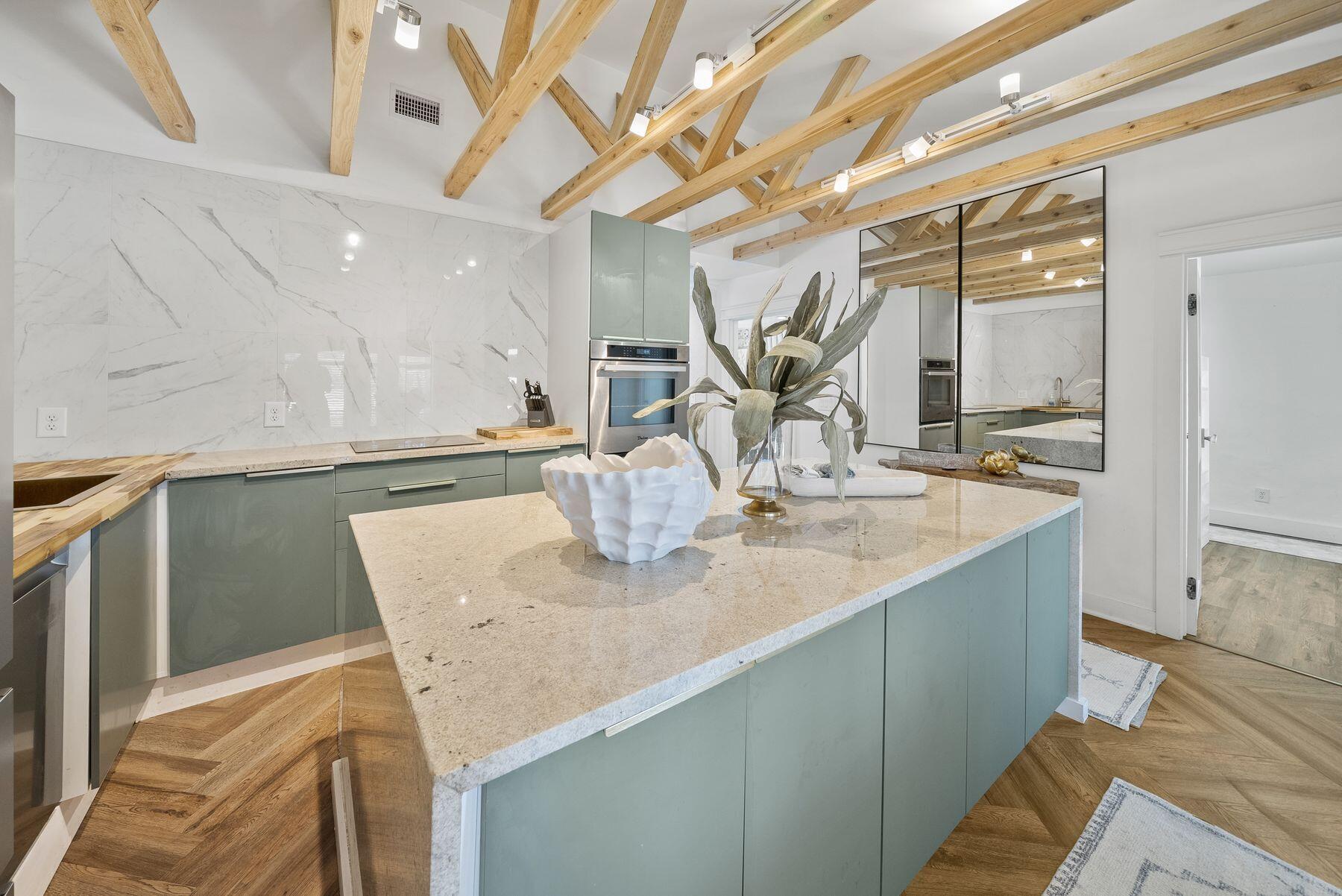 KISKA BEACH 1ST ADDN - Residential