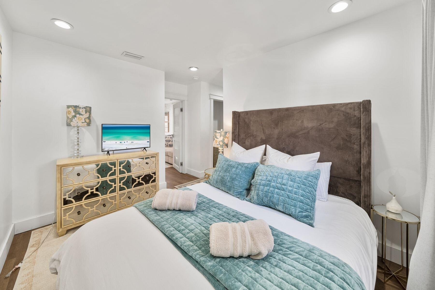 KISKA BEACH 1ST ADDN - Residential