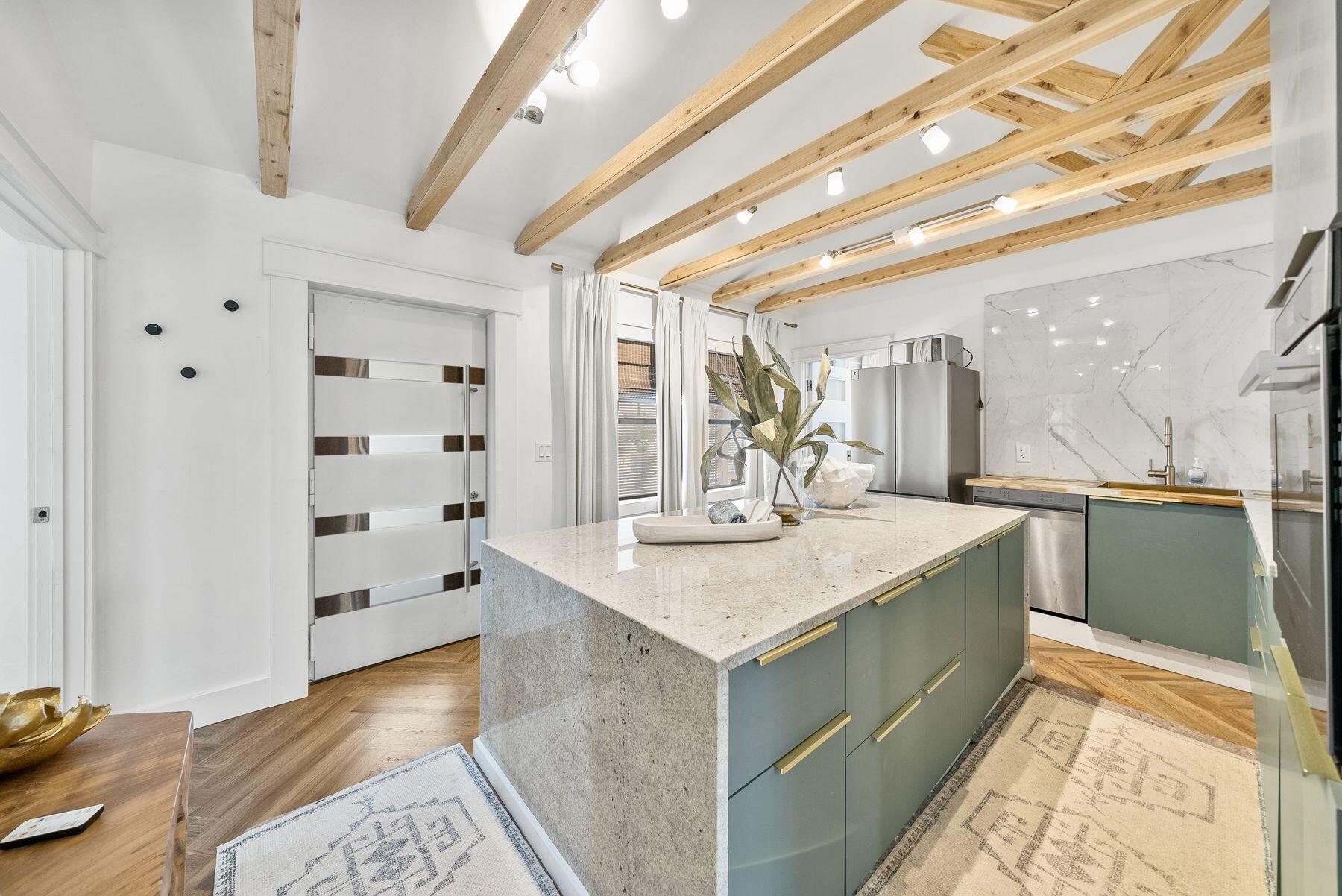 KISKA BEACH 1ST ADDN - Residential