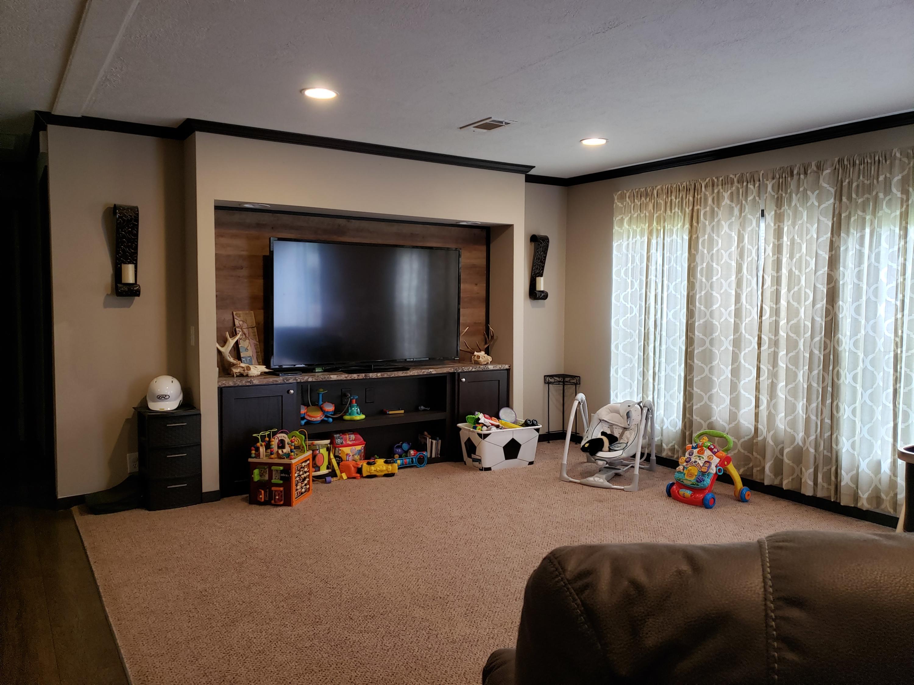 NORTH SUPERGROUP (221000.00) - Residential