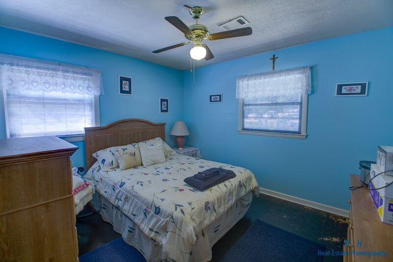 PINECREST HILLS - Residential