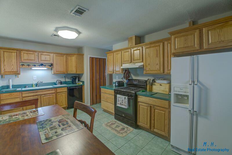 PINECREST HILLS - Residential