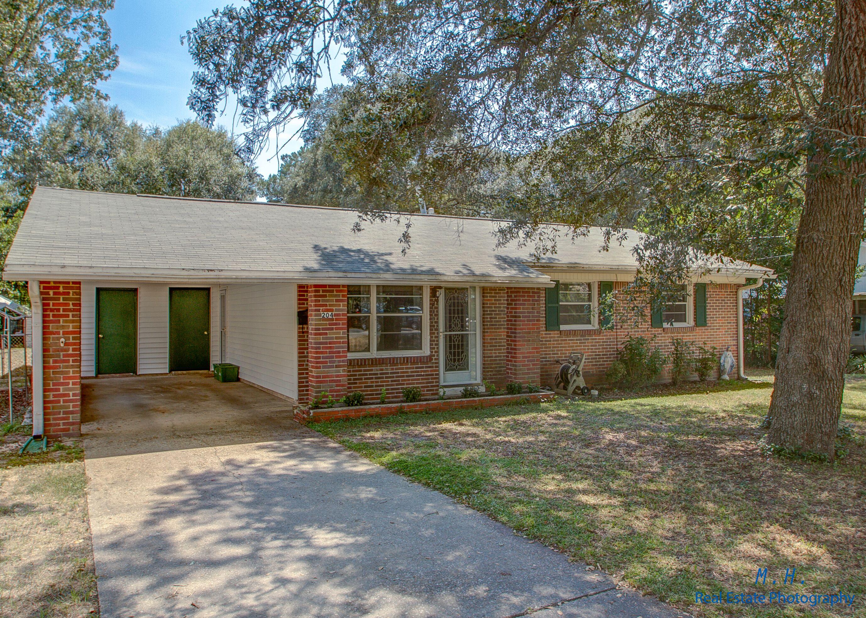 PINECREST HILLS - Residential