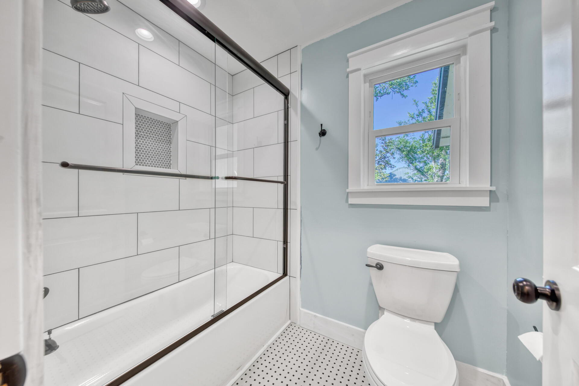 BAYVIEW HEIGHTS - Residential