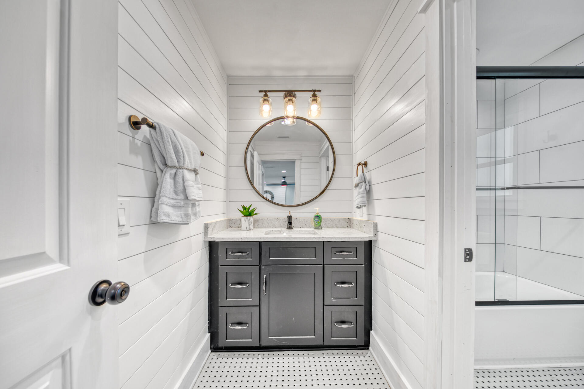 BAYVIEW HEIGHTS - Residential