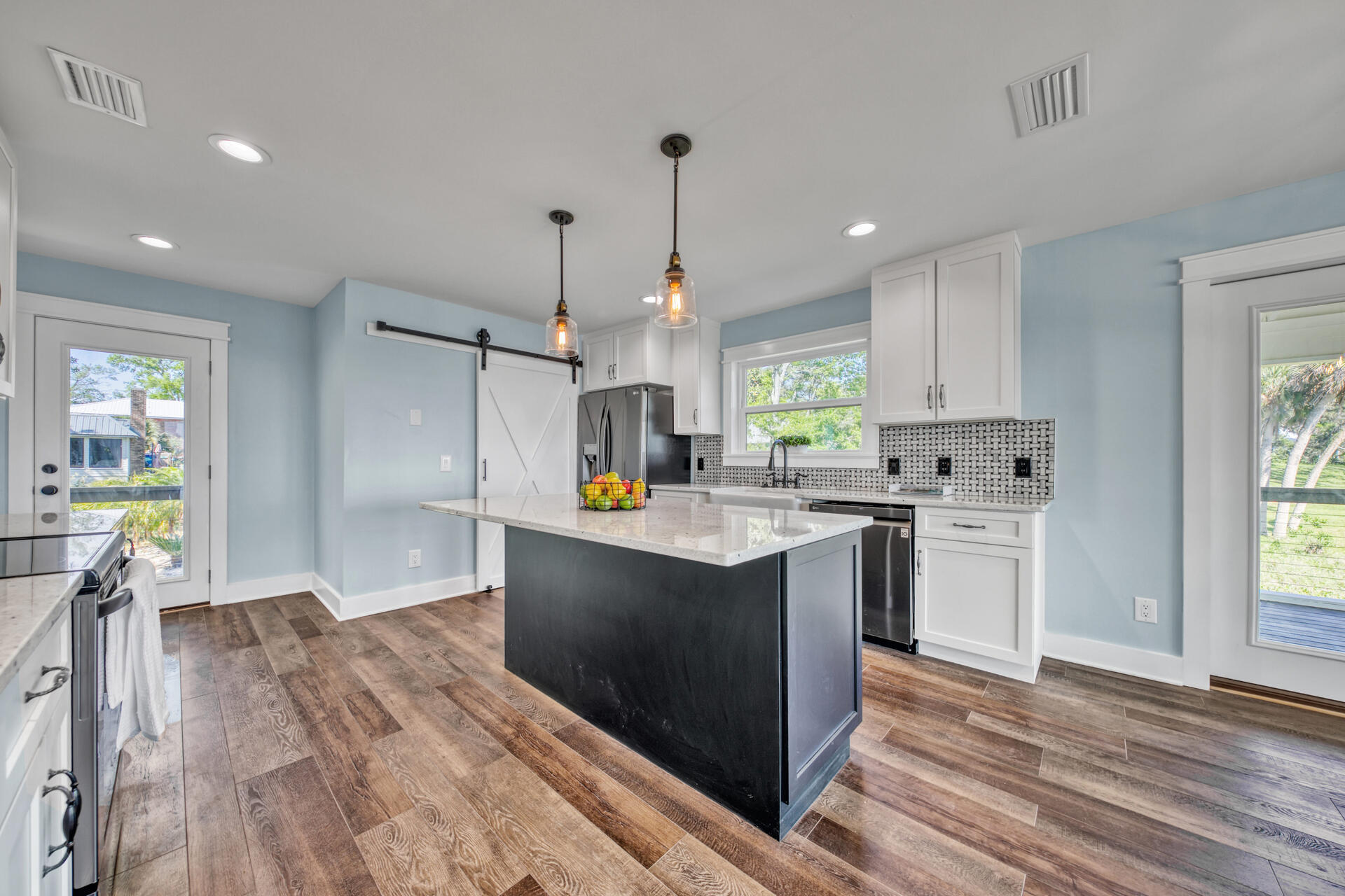 BAYVIEW HEIGHTS - Residential