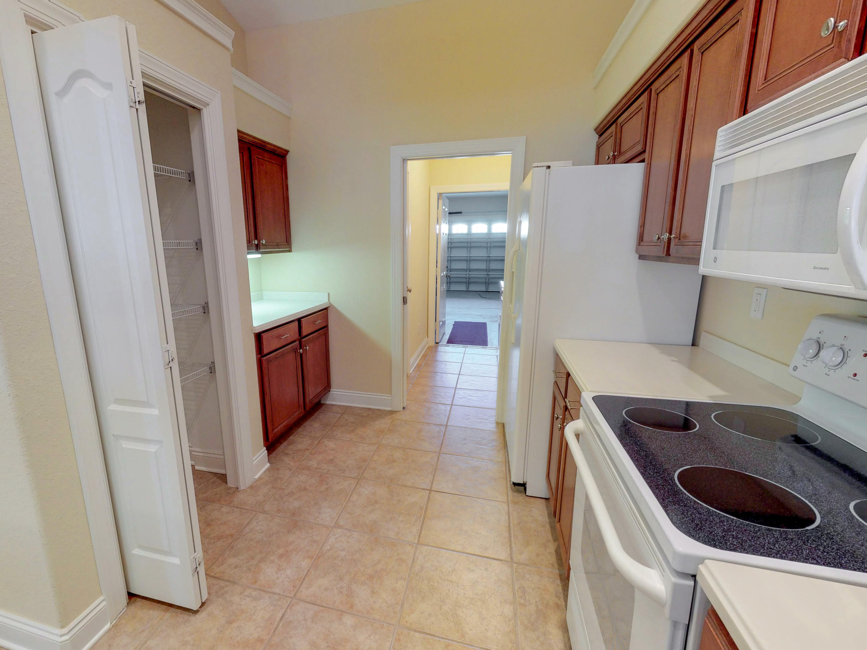 DIAMOND LAKES - Residential