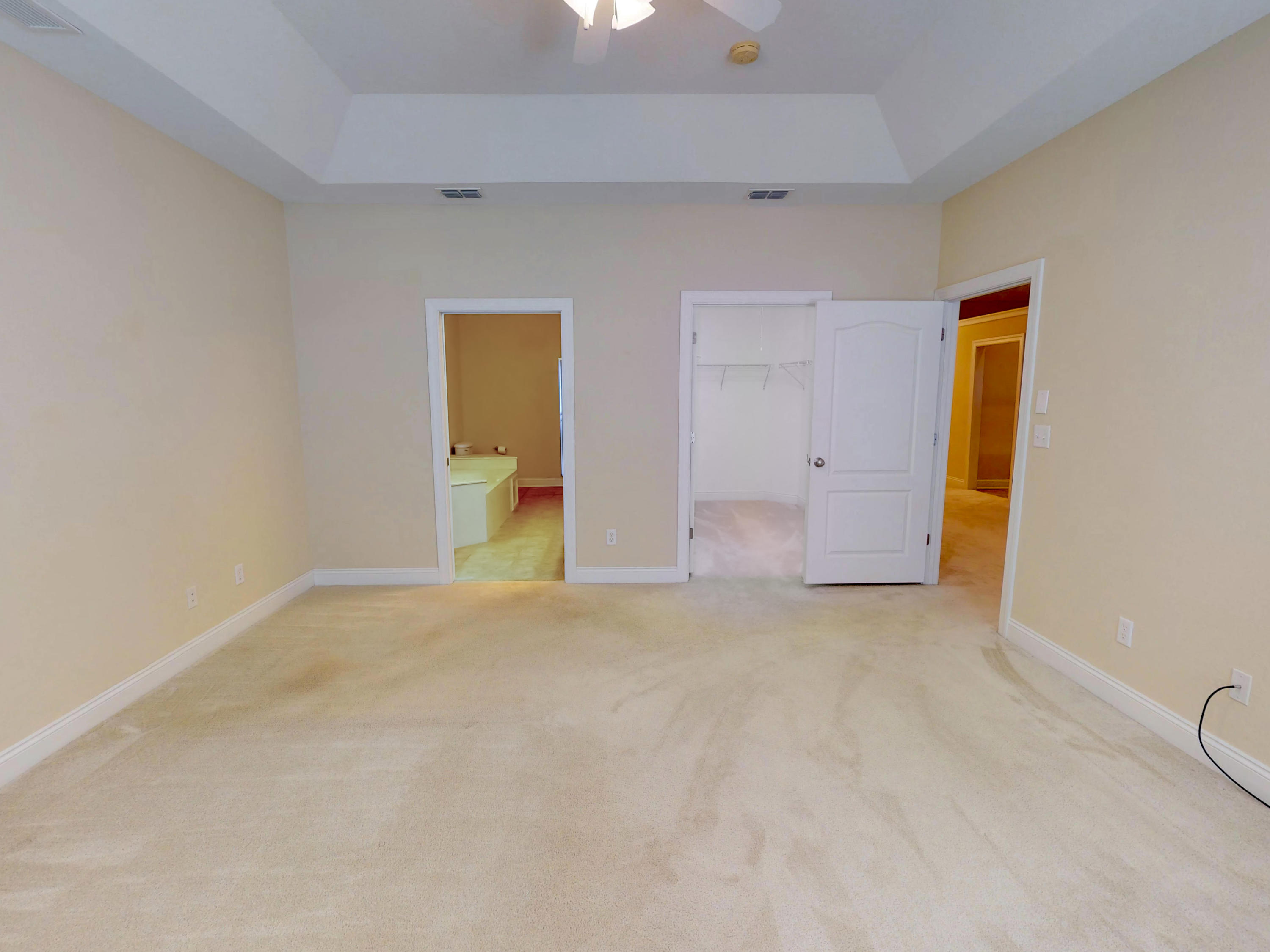 DIAMOND LAKES - Residential