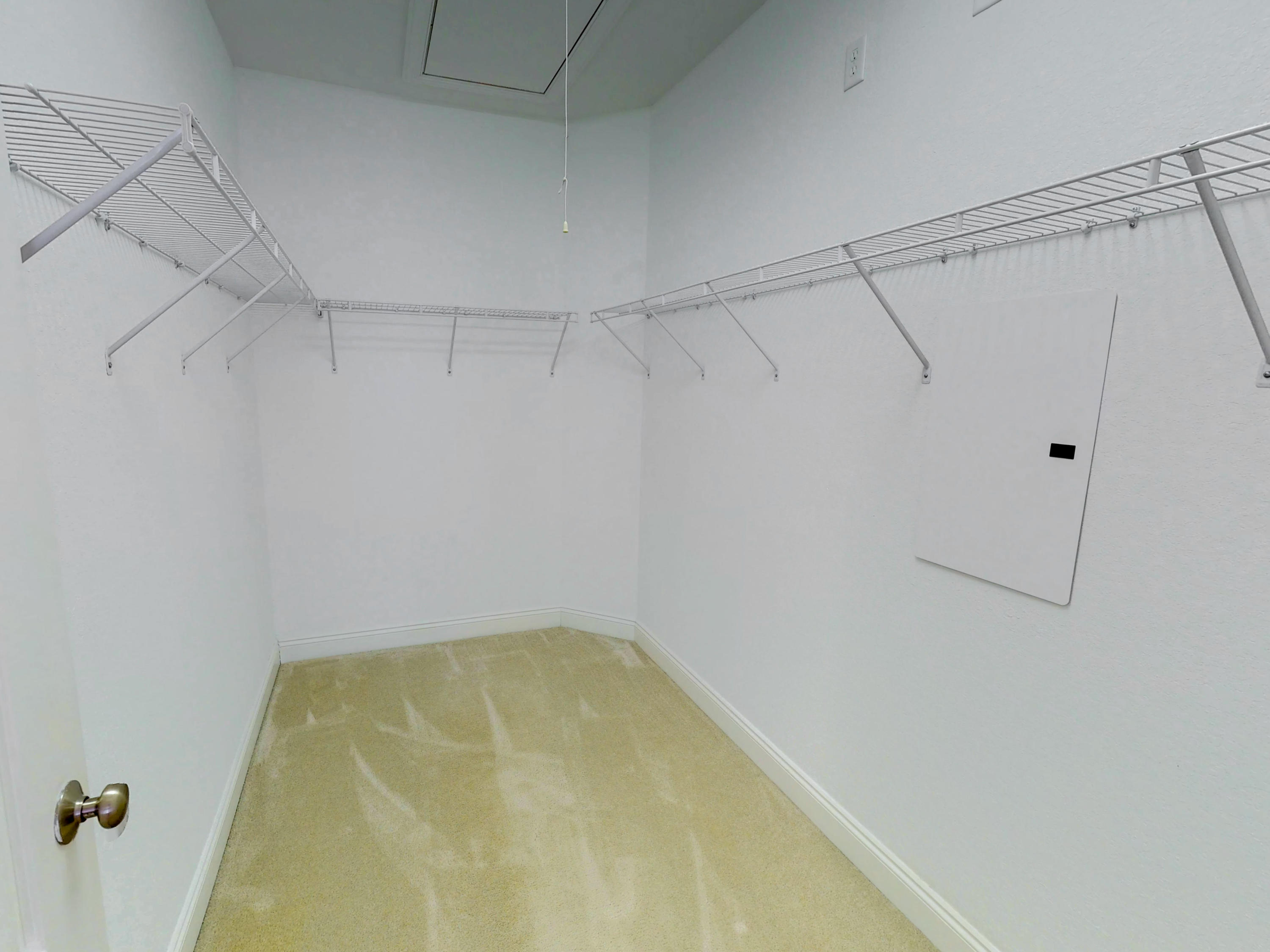 DIAMOND LAKES - Residential