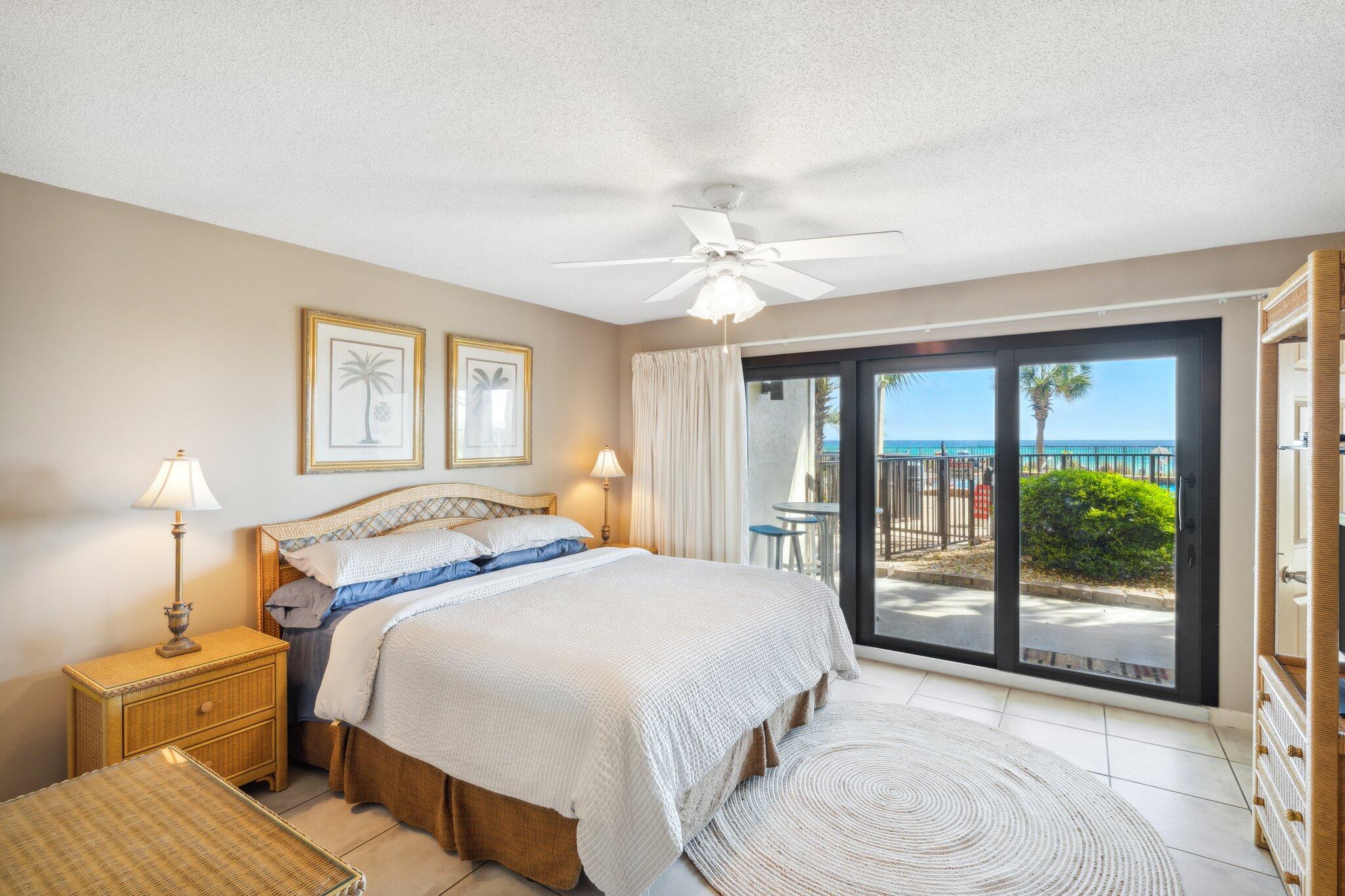 THE COMMODORE - Residential