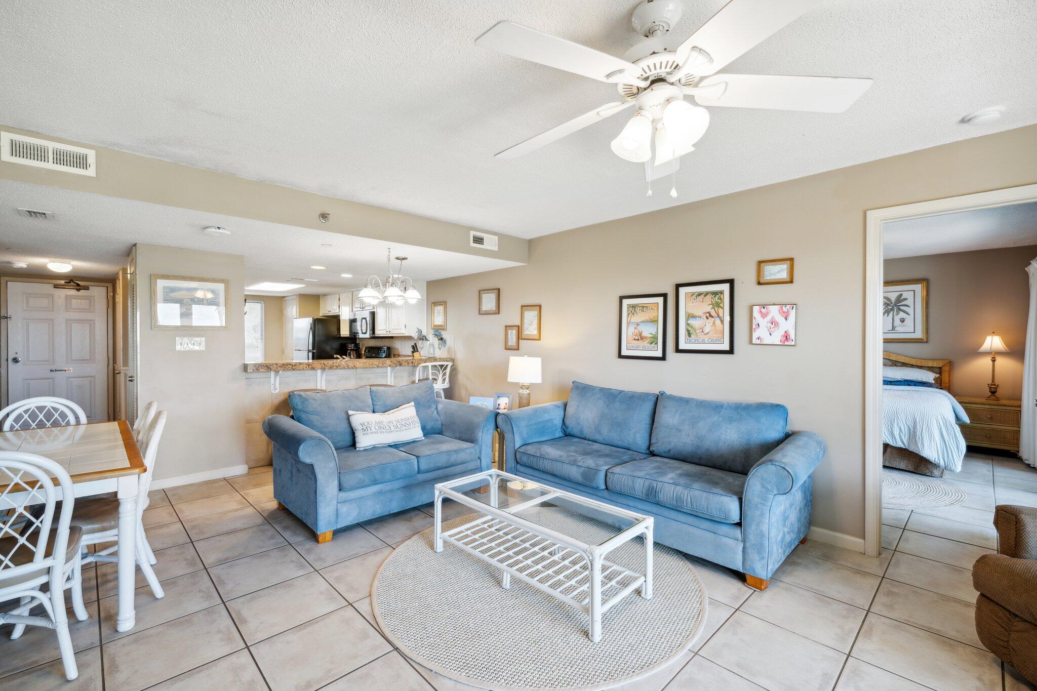 THE COMMODORE - Residential