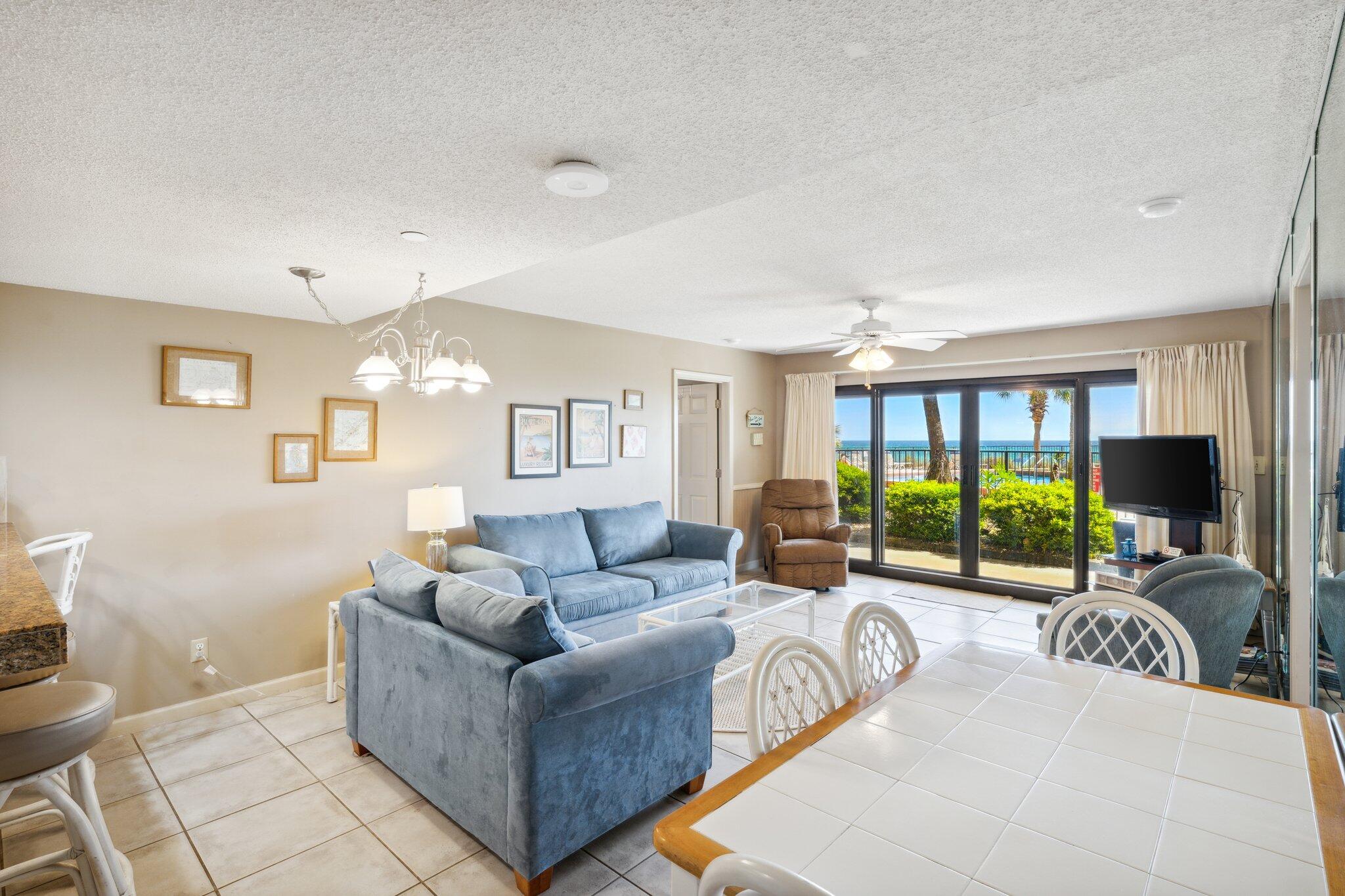 THE COMMODORE - Residential