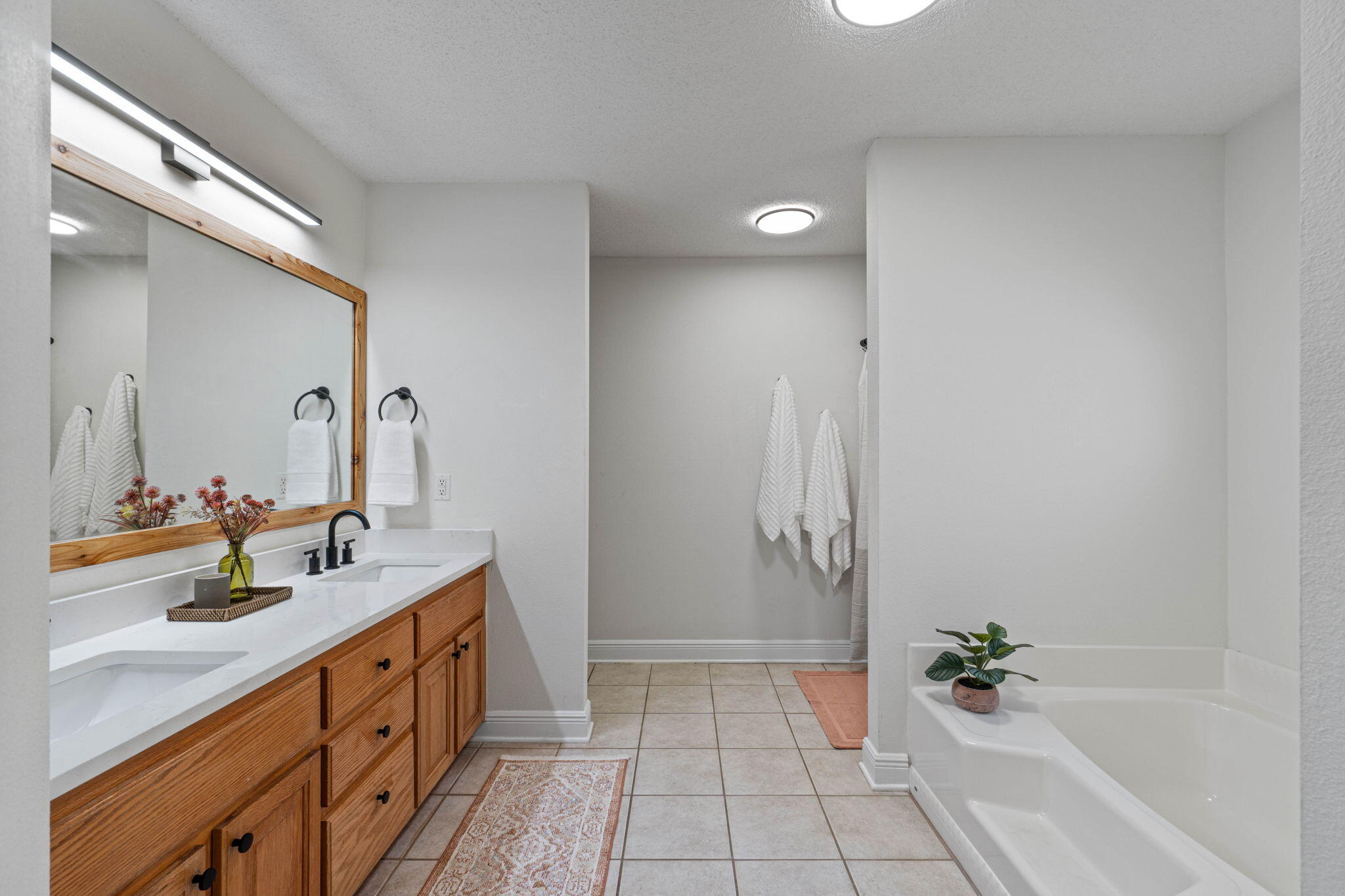 FOX VALLEY - Residential