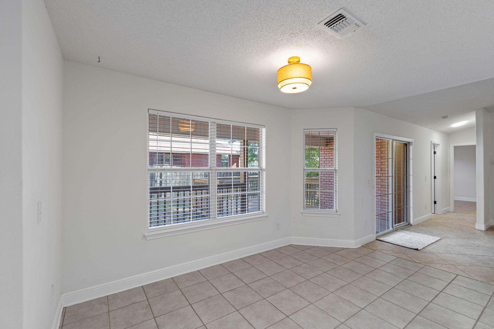 FOX VALLEY - Residential